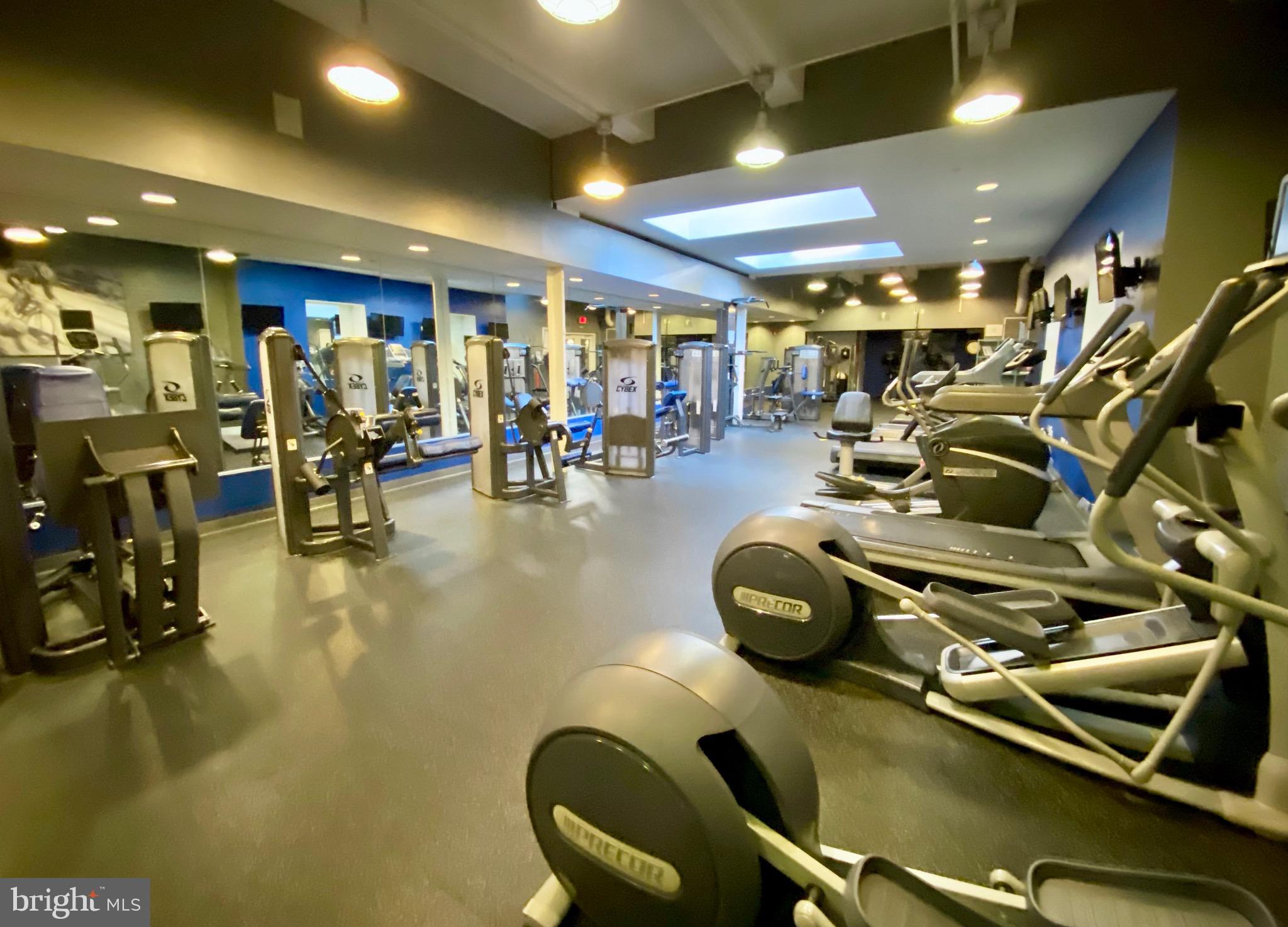 LOGAN SQUARE - Residential Lease