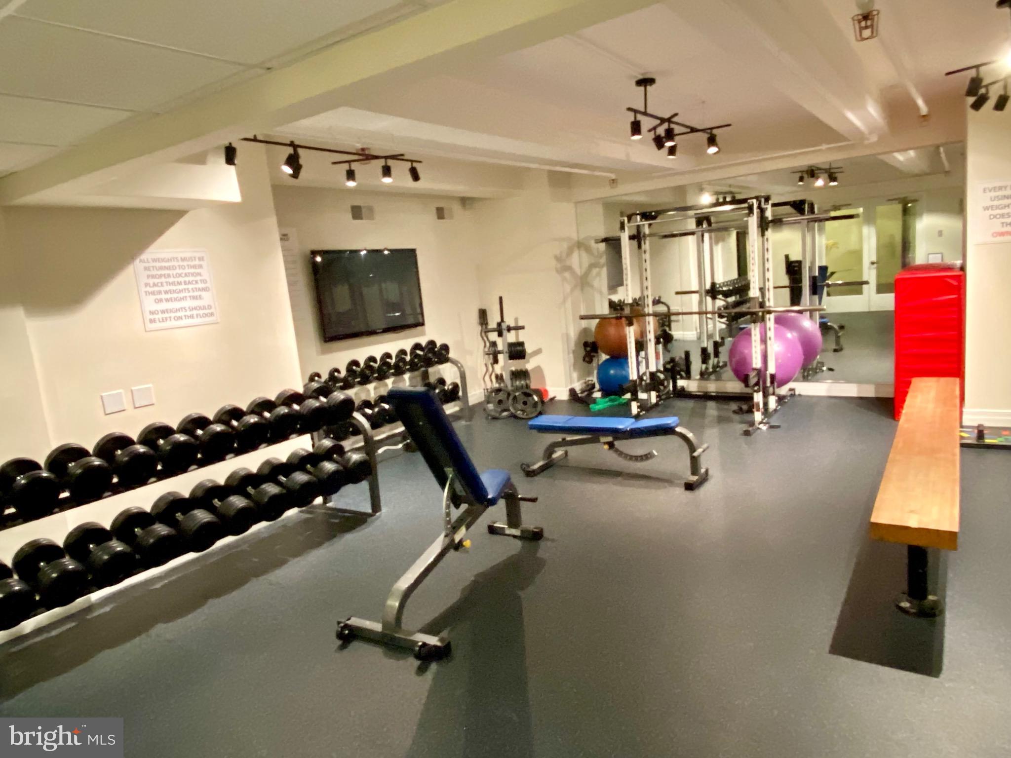 LOGAN SQUARE - Residential Lease