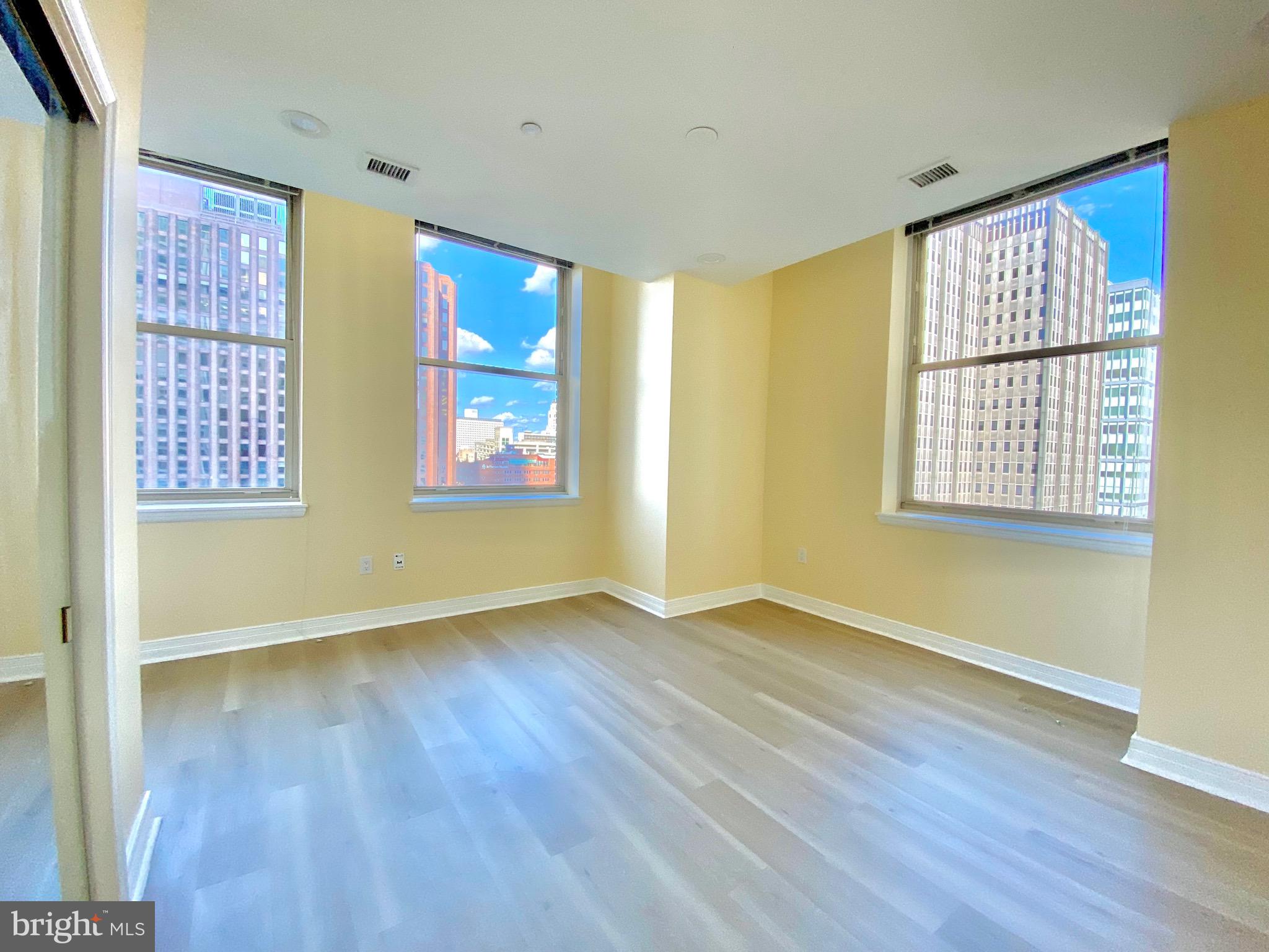 LOGAN SQUARE - Residential Lease