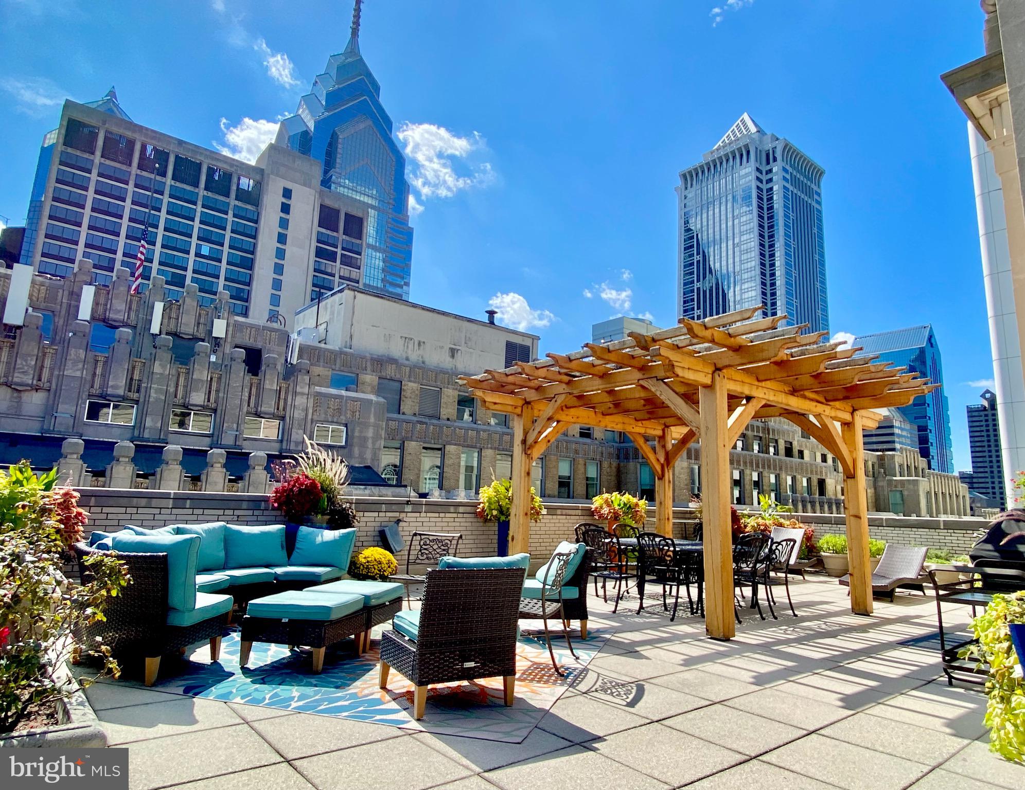 LOGAN SQUARE - Residential Lease