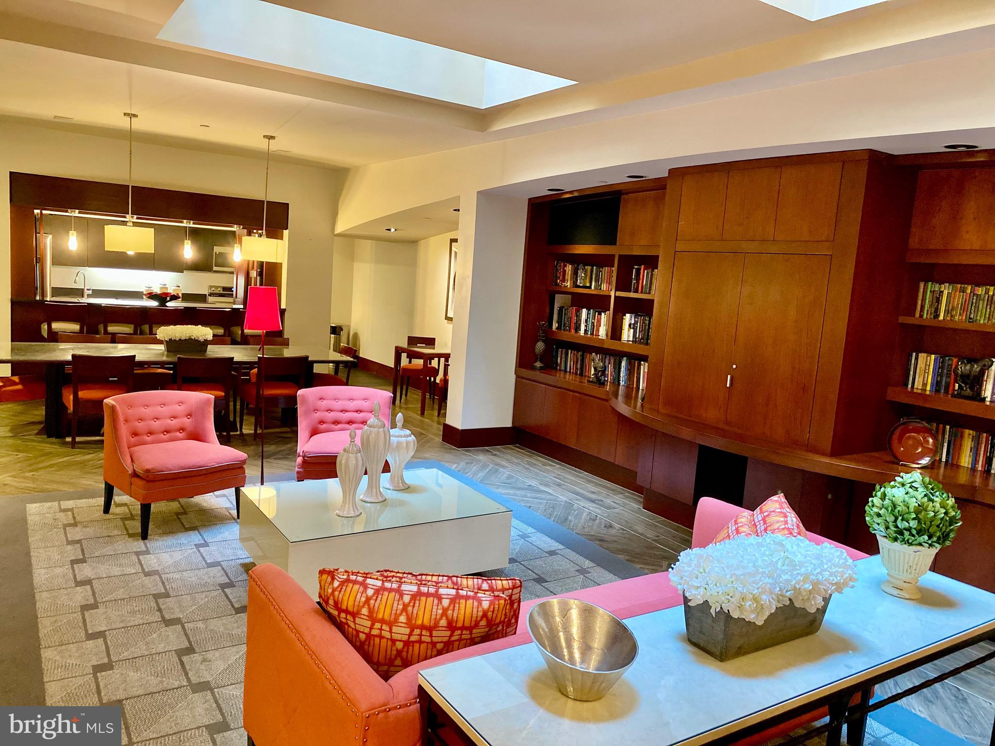 LOGAN SQUARE - Residential Lease