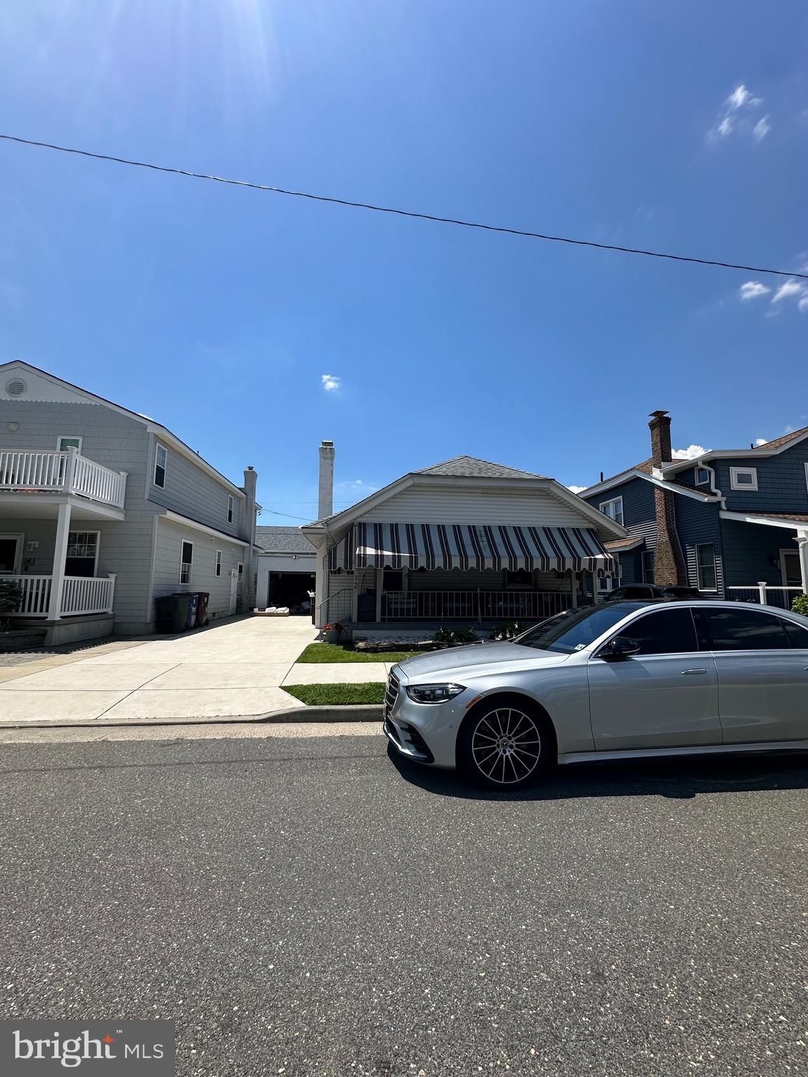 12 N SWARTHMORE AVENUE