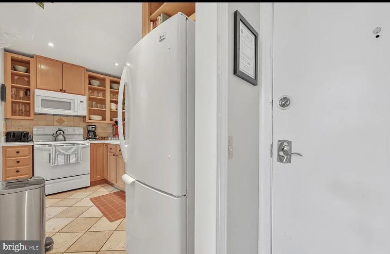 18 S GEORGE STREET 21