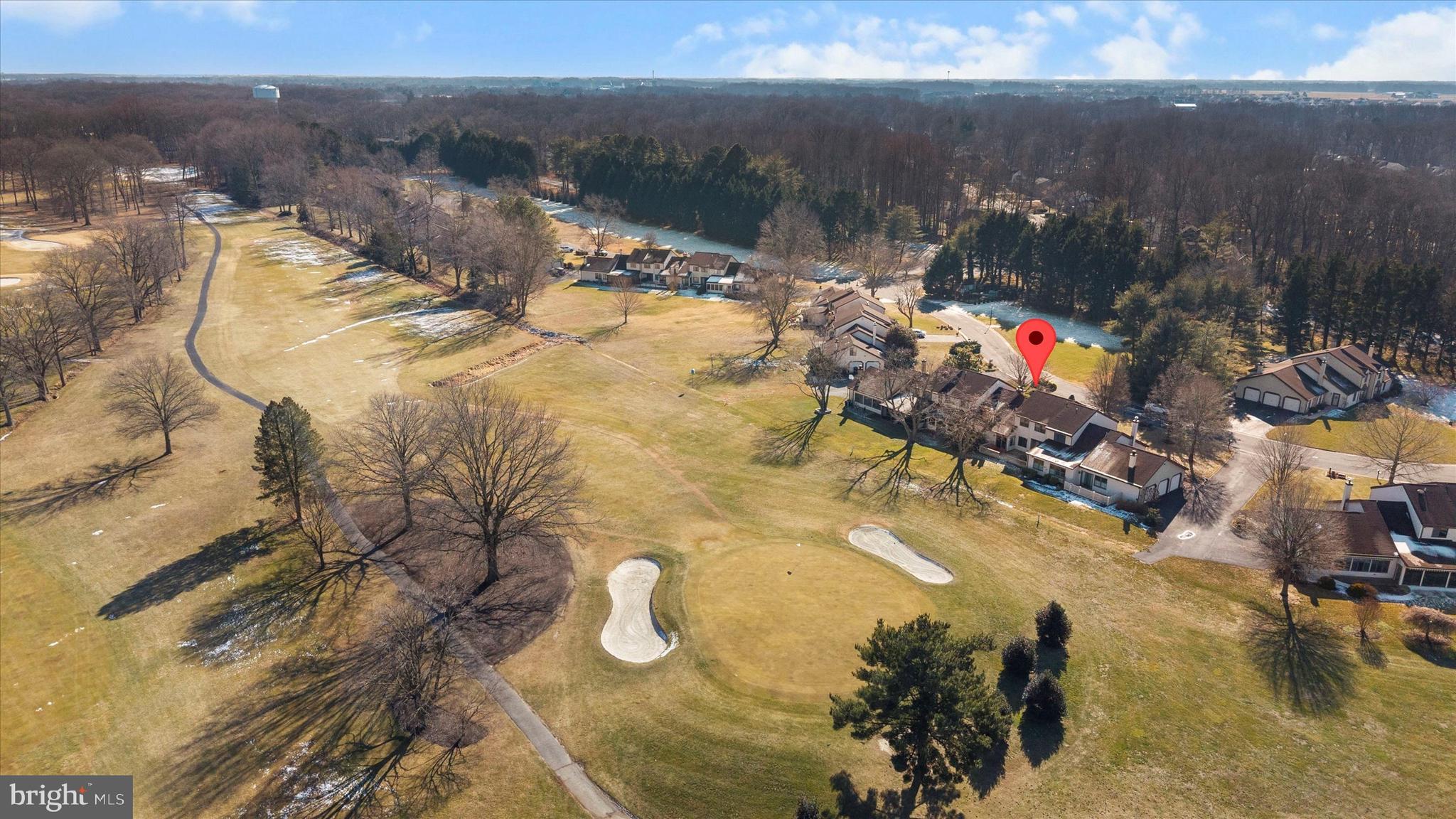 27 N TURNBERRY DRIVE