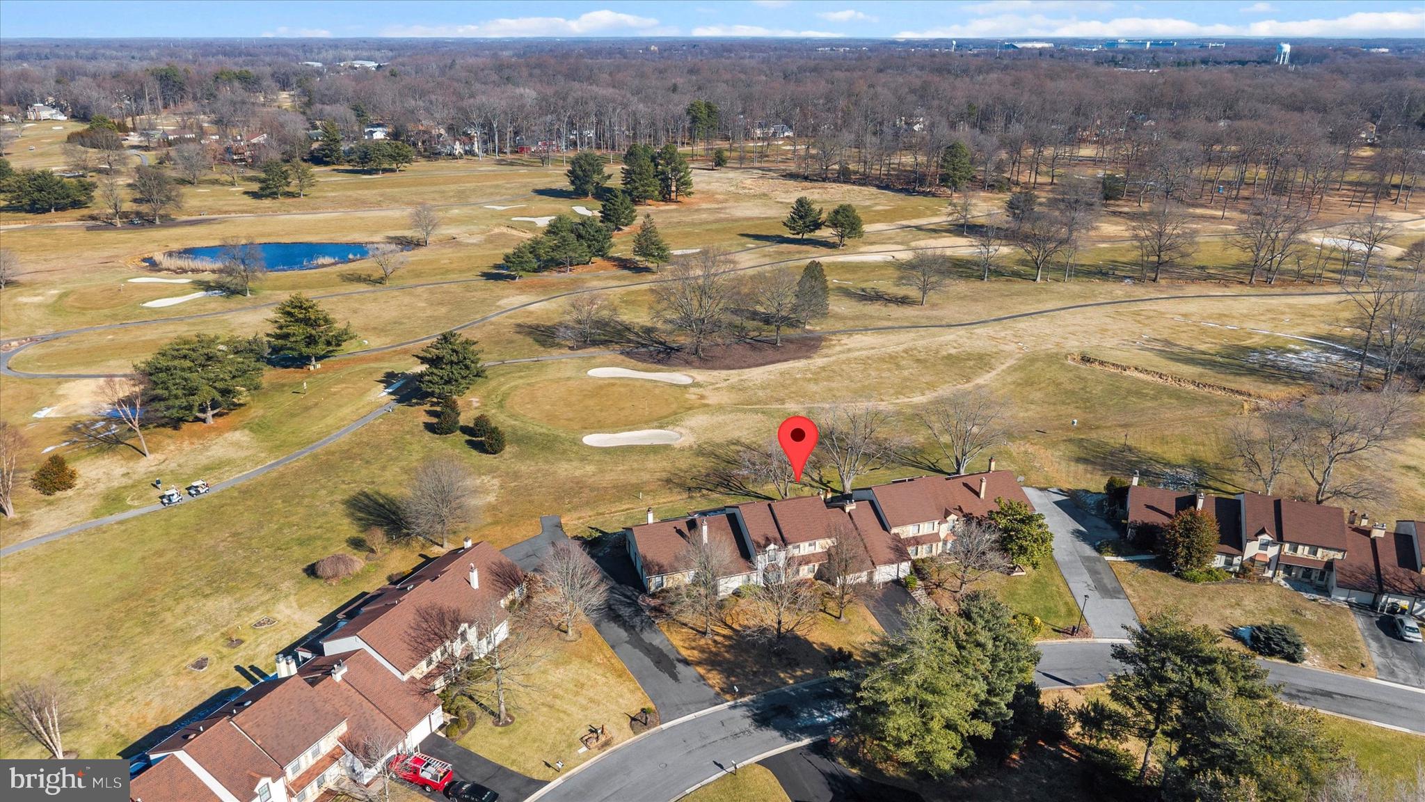 27 N TURNBERRY DRIVE