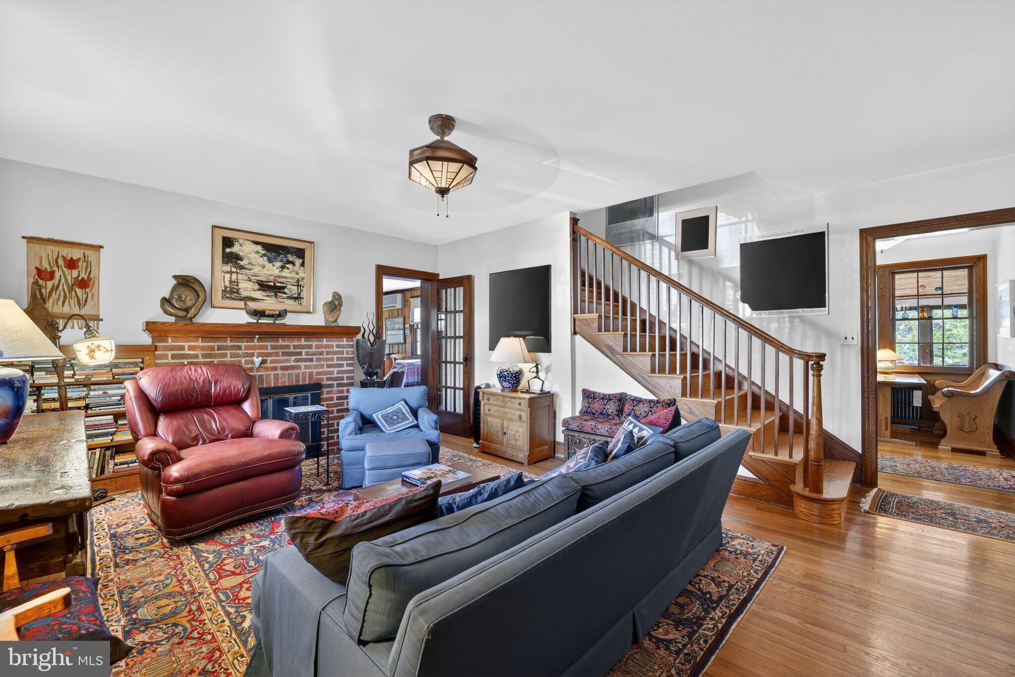 1700 N STAFFORD STREET