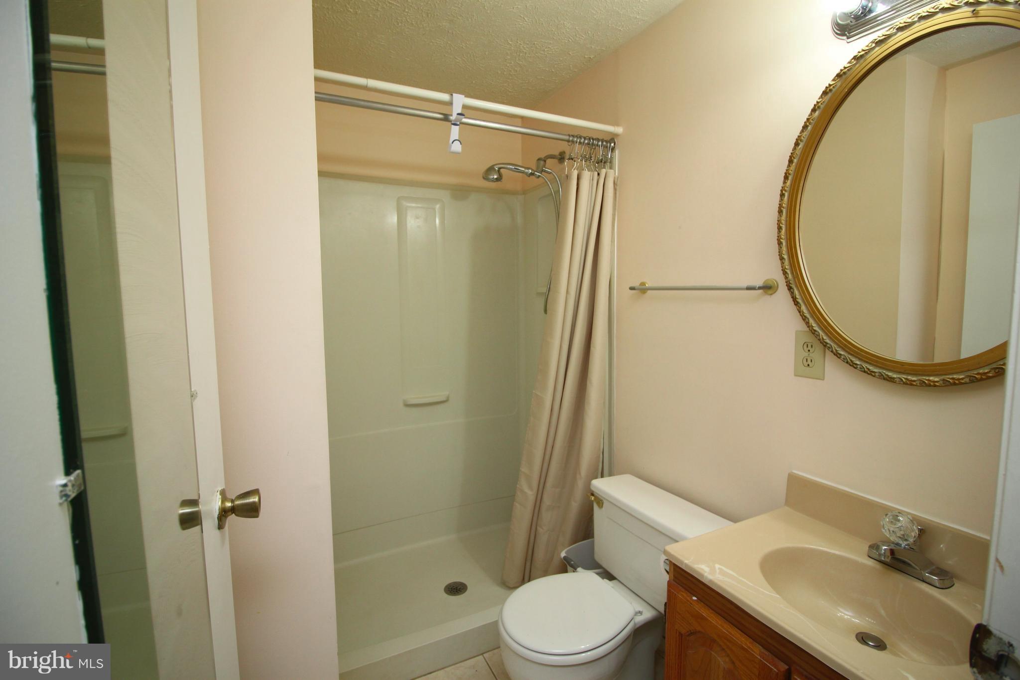 STARLIT PONDS - Residential Lease