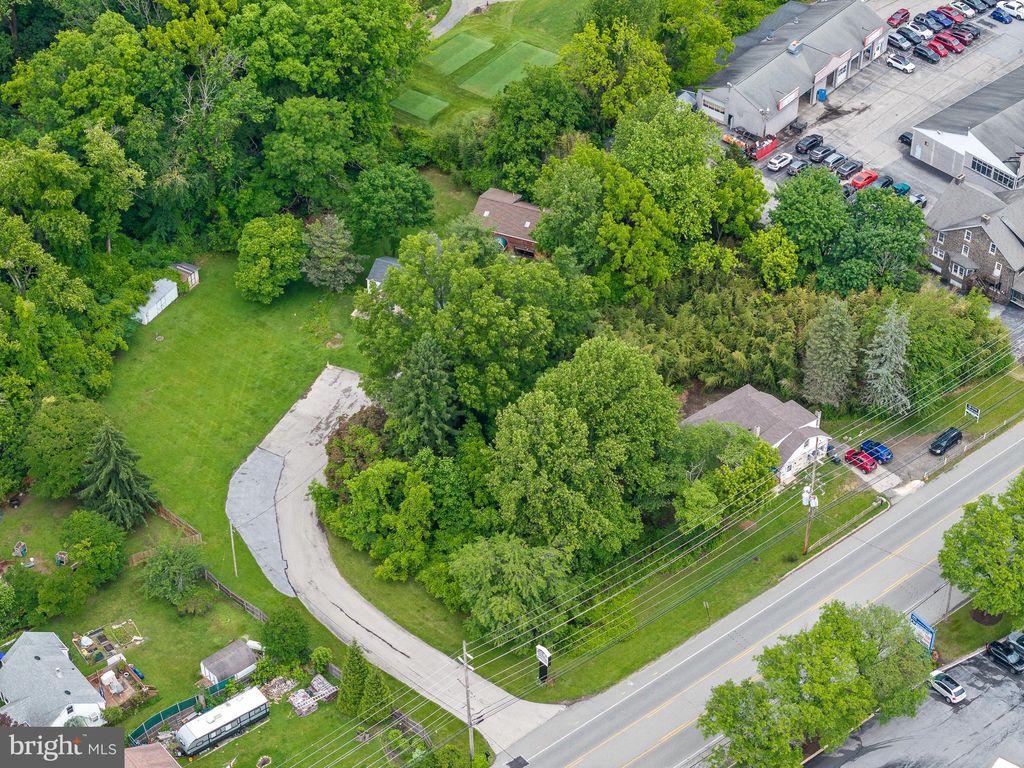 Photo of 497 Lancaster Avenue, MALVERN, PA 19355 (MLS # PACT2106724)