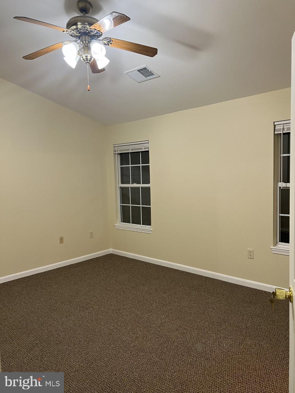 SHEFFIELD MANOR - Residential Lease