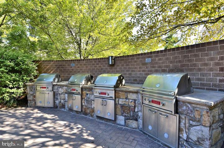 GROSVENOR PARK - Residential