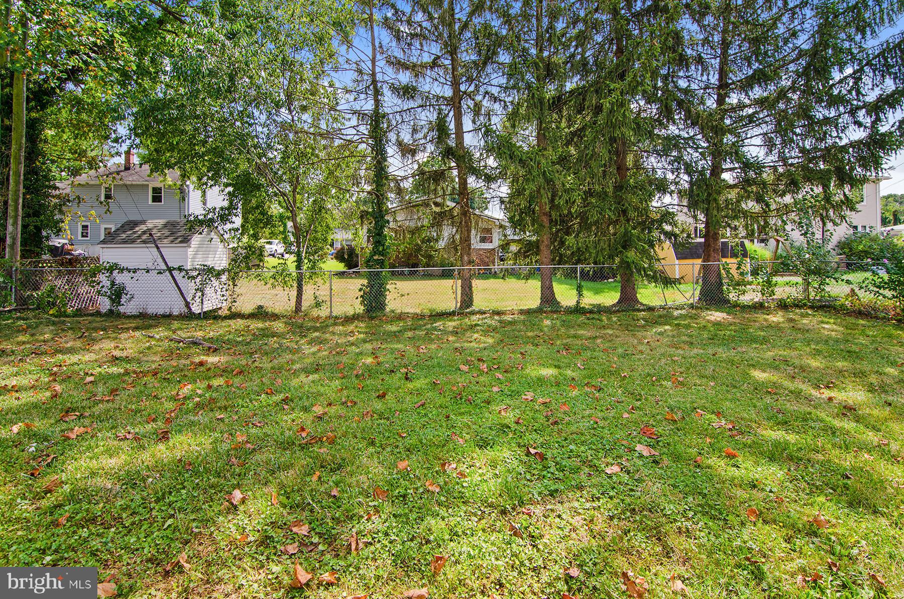 COLONIAL GARDENS - Residential