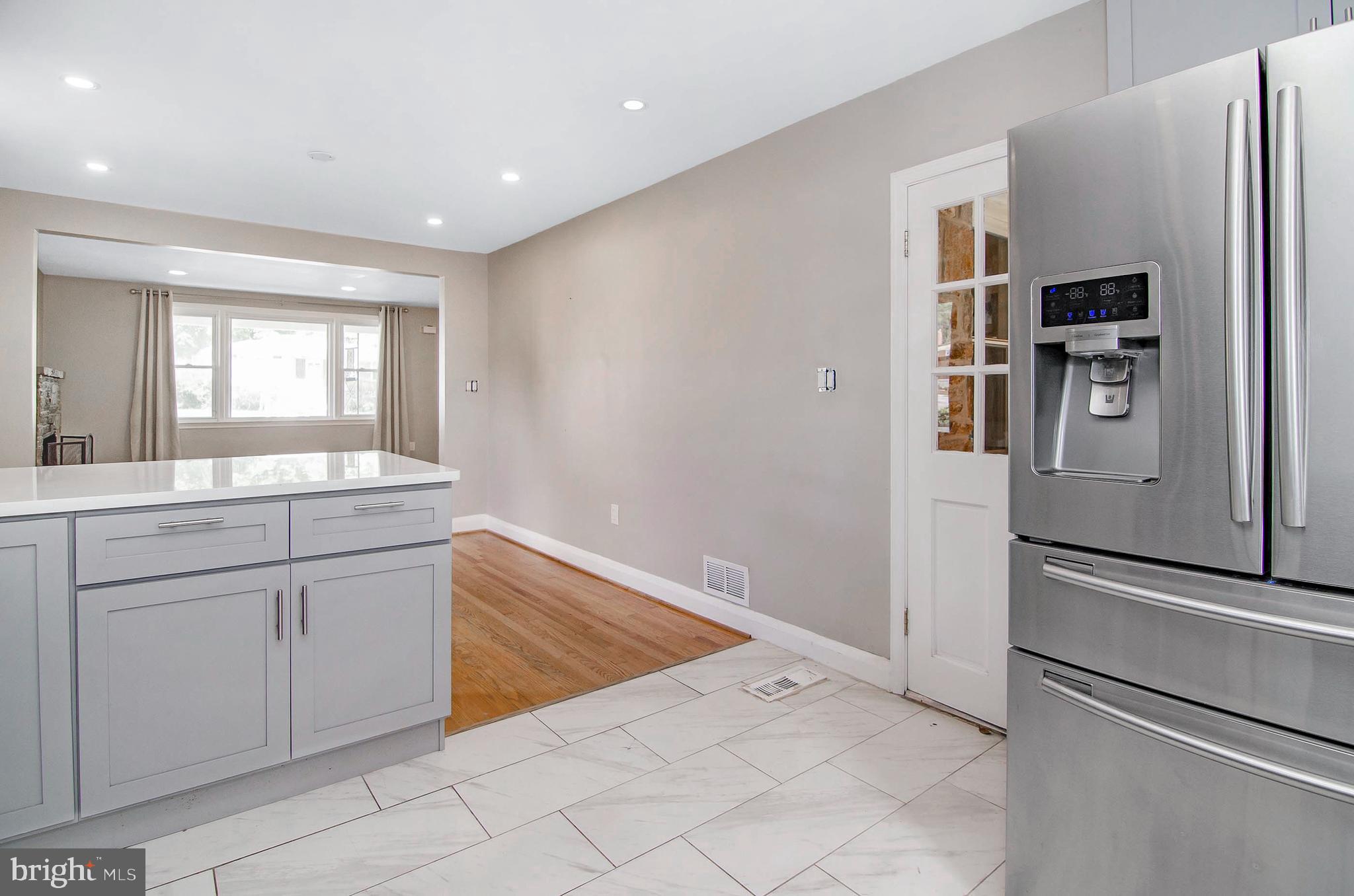 COLONIAL GARDENS - Residential