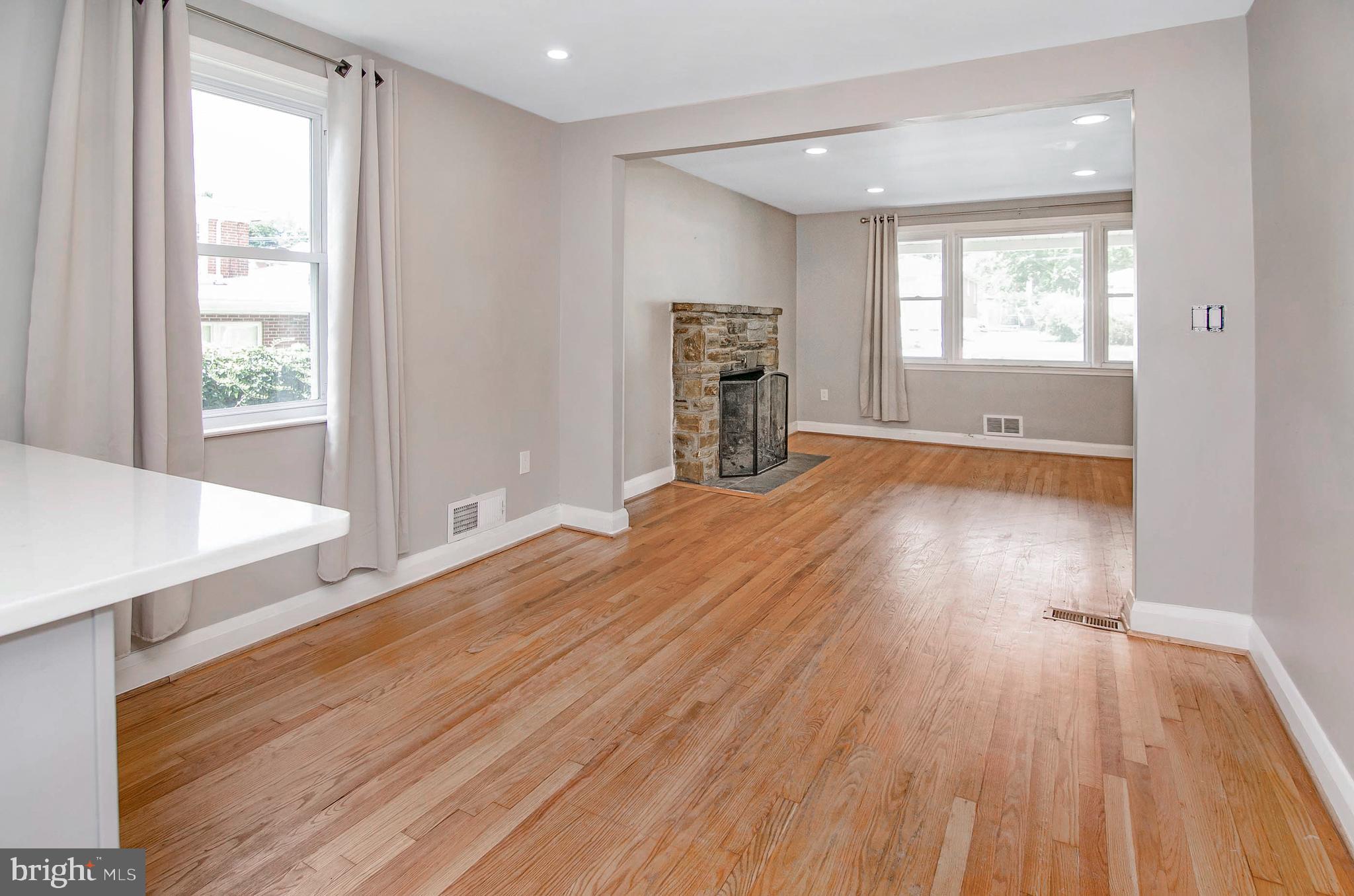 COLONIAL GARDENS - Residential