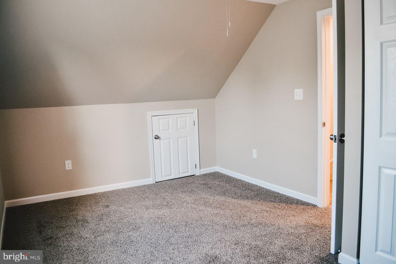 EDGEMERE/SPARROWS POINT - Residential