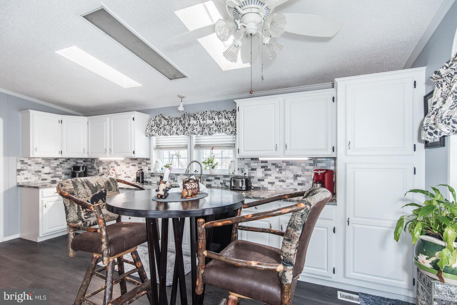 BUCKINGHAM SPRINGS - Residential