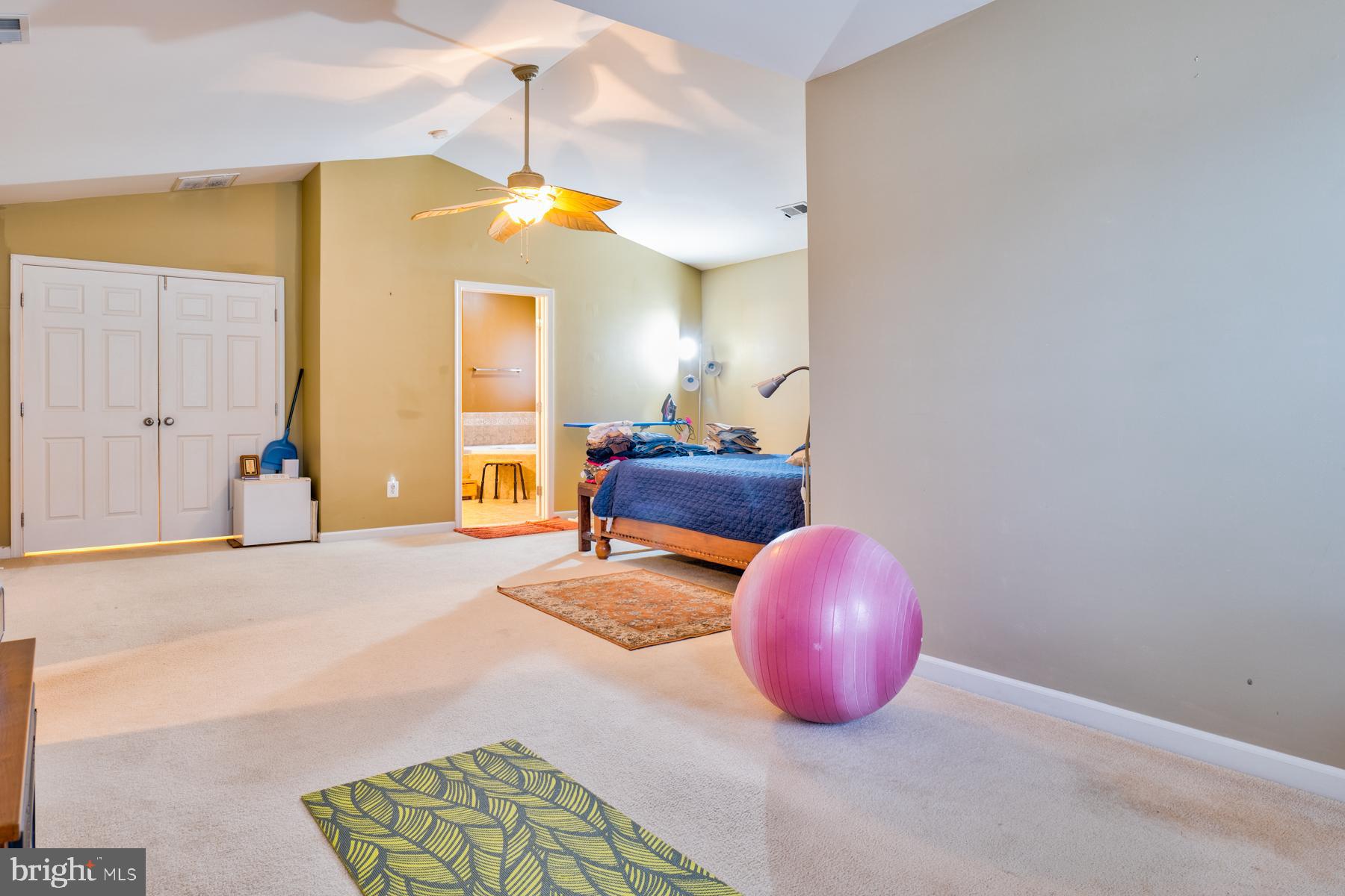 HOPYARD FARM - Residential