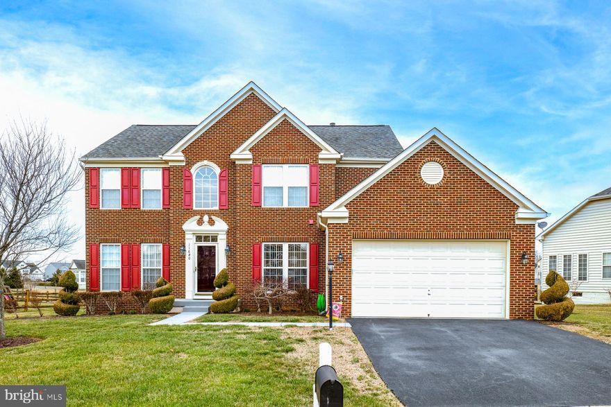 Large, Open Floor Plan. Kitchen w/island and double oven. Dining Room with tray ceiling and chair rail molding. Family Rm with stone fireplace. Sun Room that leads to back deck. Master Suite w/sitting area, large walk-in closet and beautiful Master Bath. Big Bedrooms throughout. Fully finished basement with Full Bath. Many upgrades throughout! Hopyard Hall Clubhouse in walking distance!