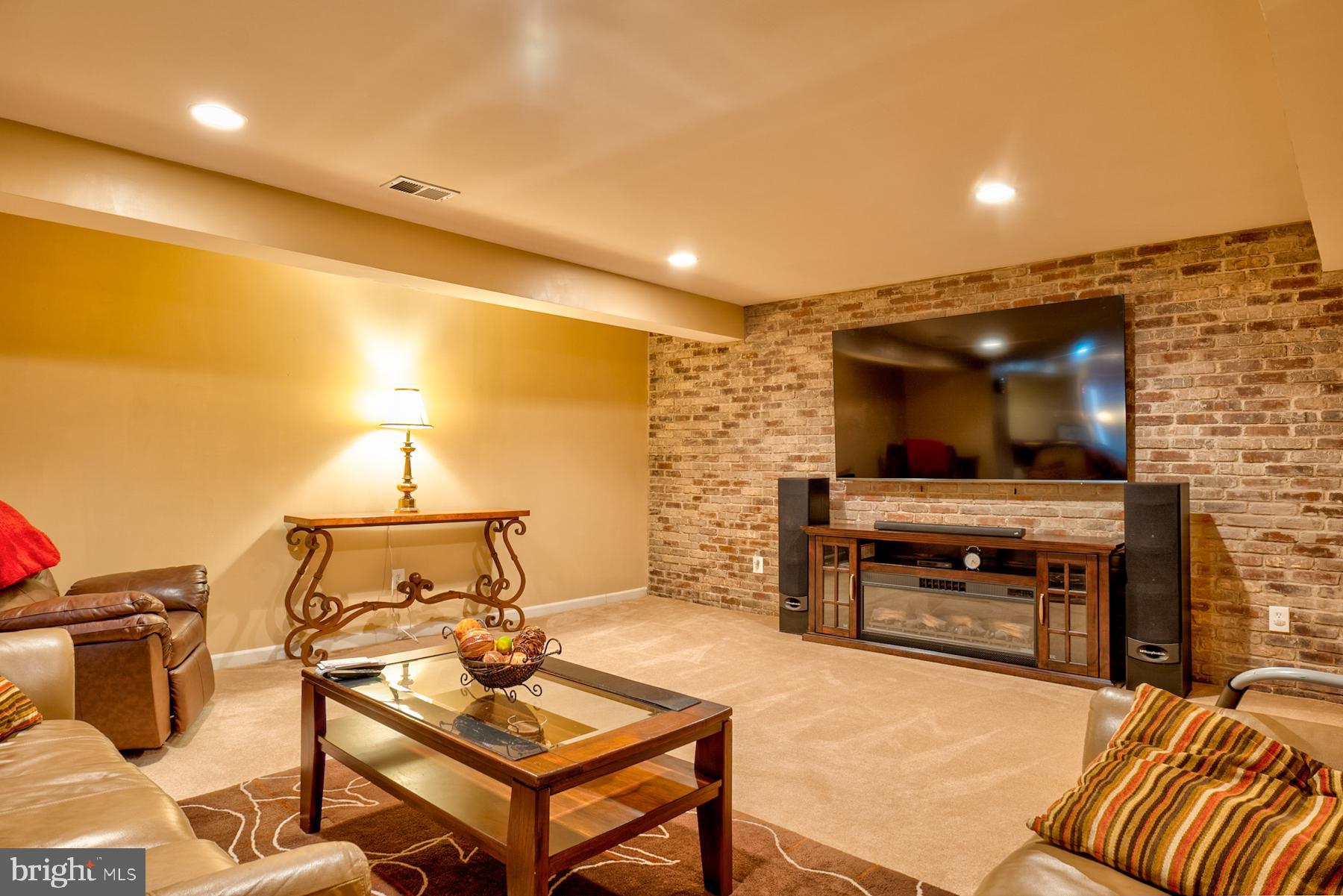 HOPYARD FARM - Residential