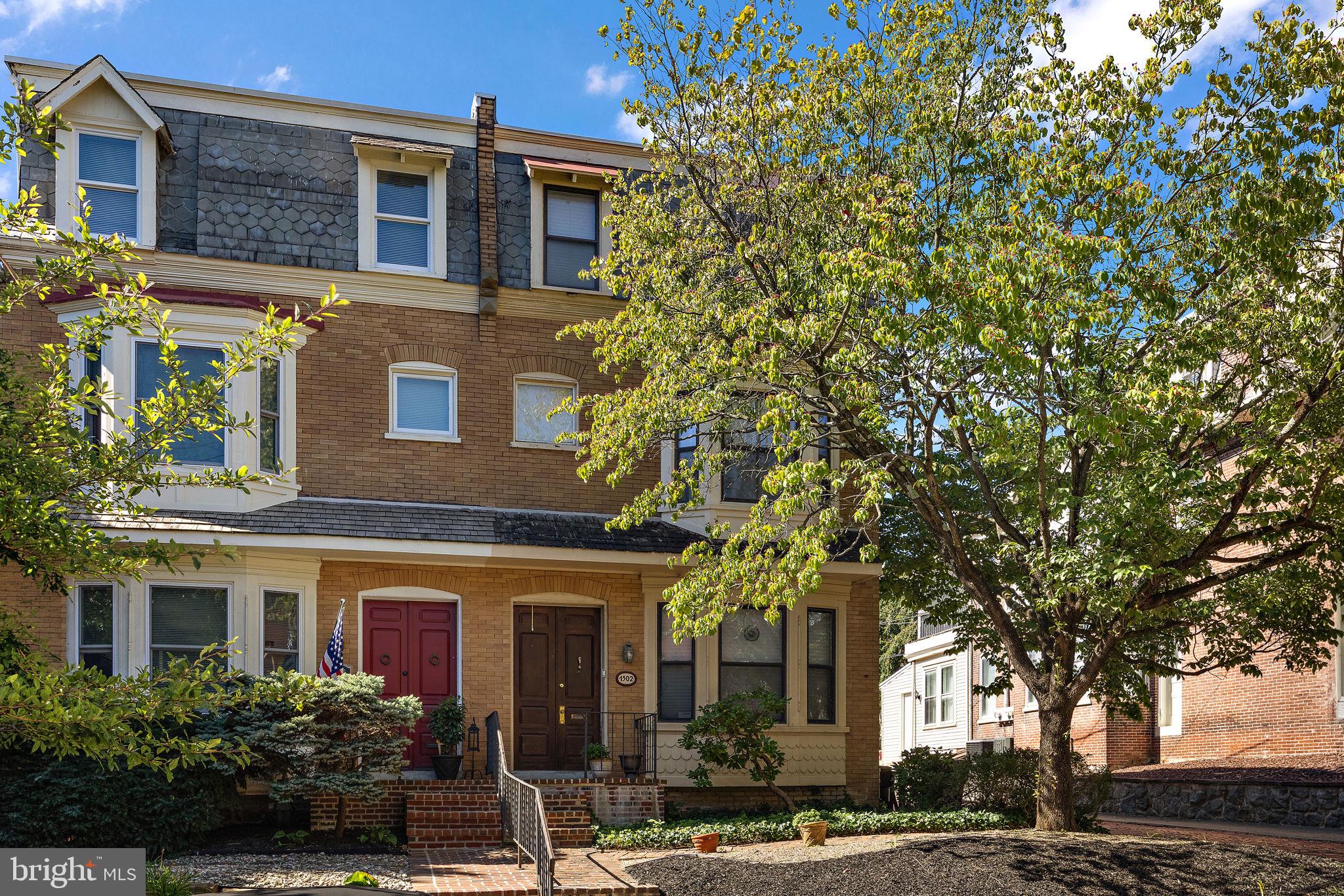 1302 W 9TH STREET