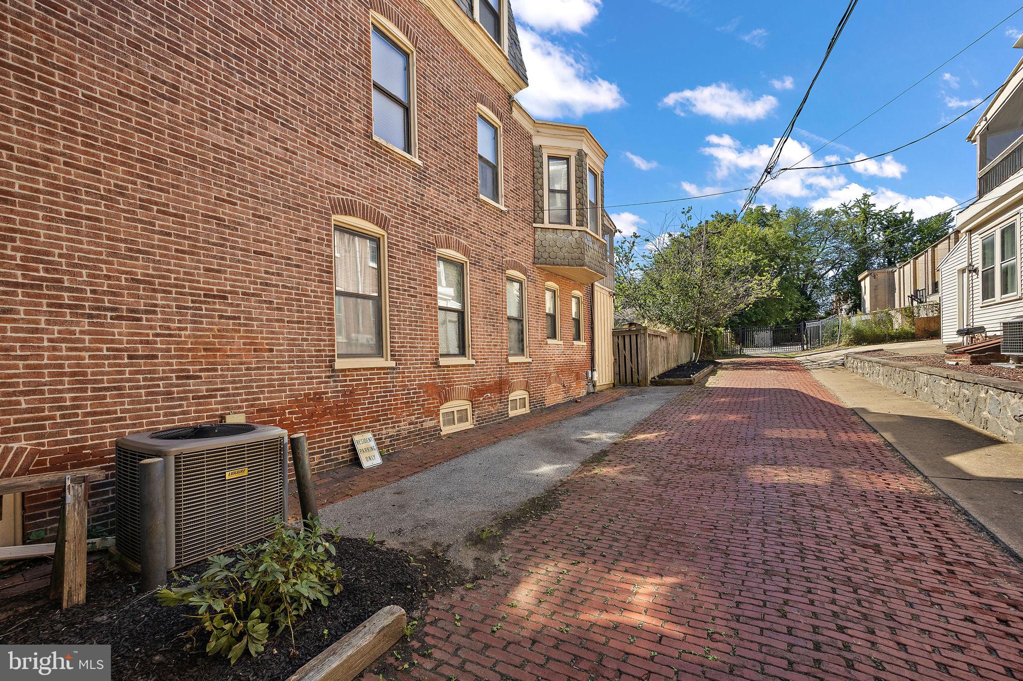 1302 W 9TH STREET