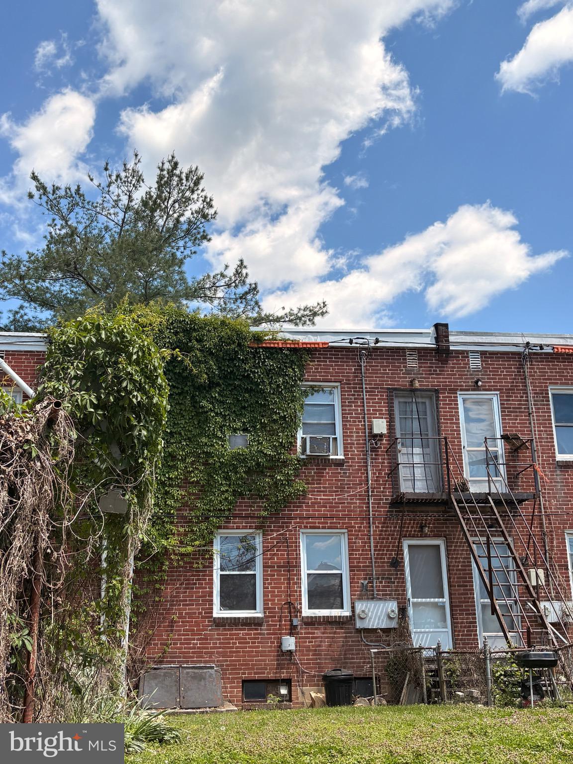 2114 SENECA ROAD
