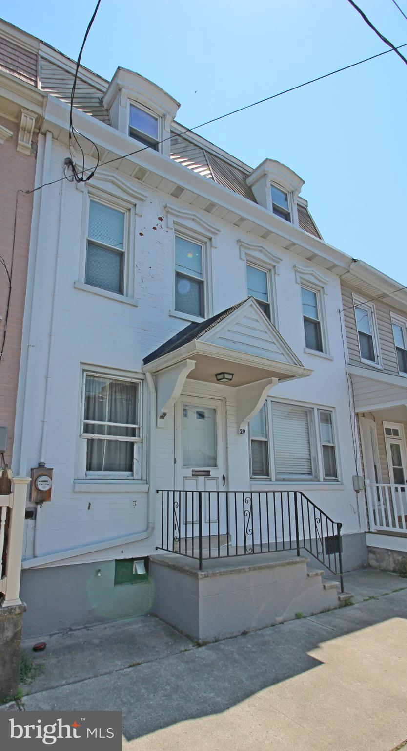 DENVER BOROUGH - Residential