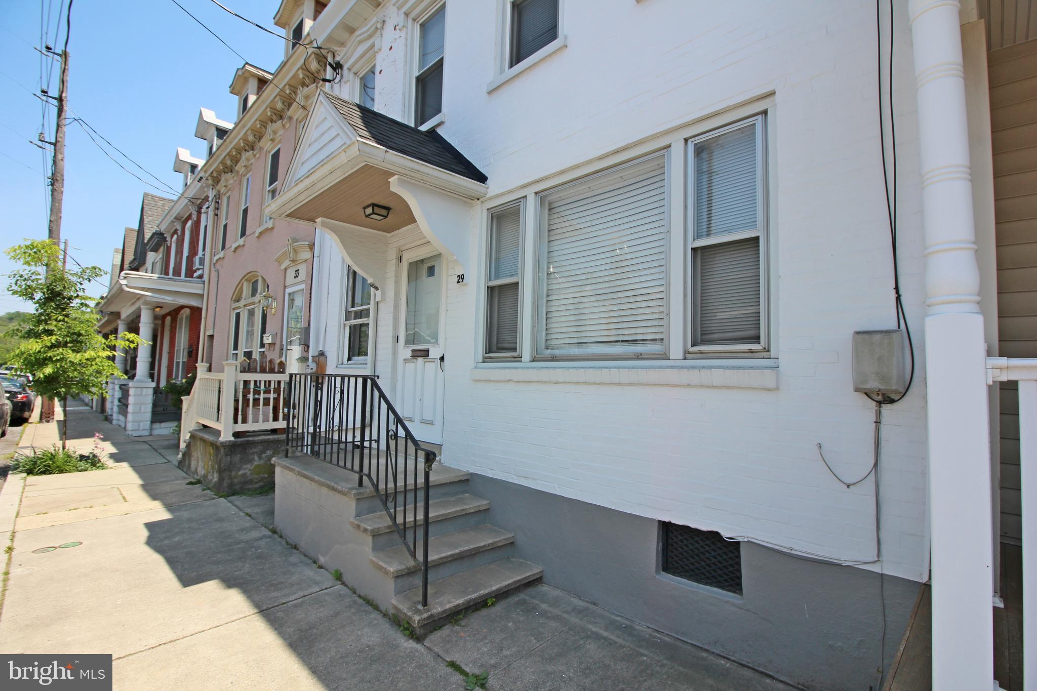 DENVER BOROUGH - Residential