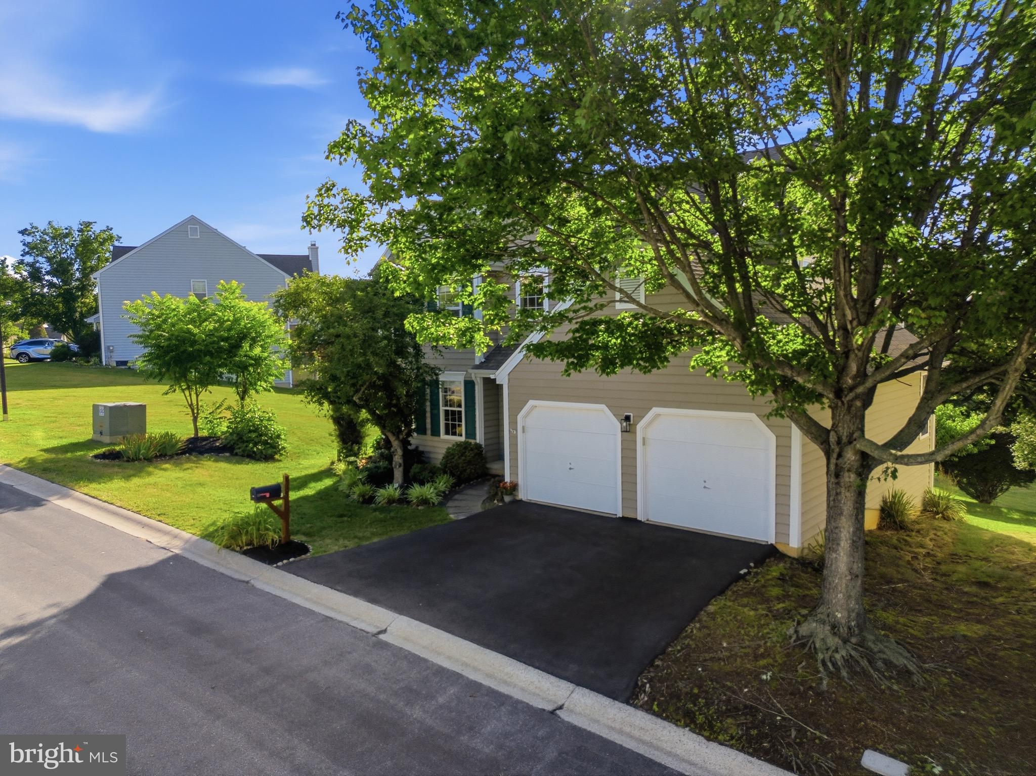 415 CARPENTERS COVE LANE