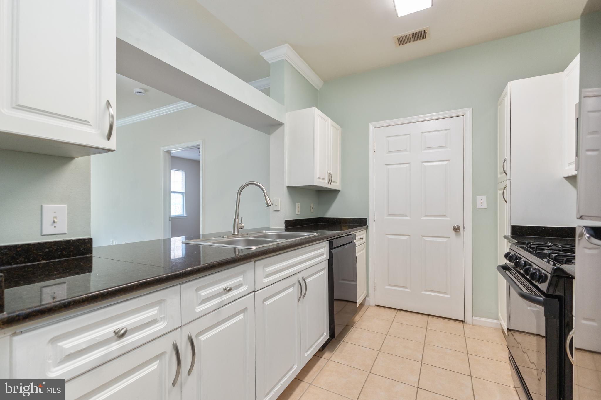 12958 CENTRE PARK CIRCLE 118