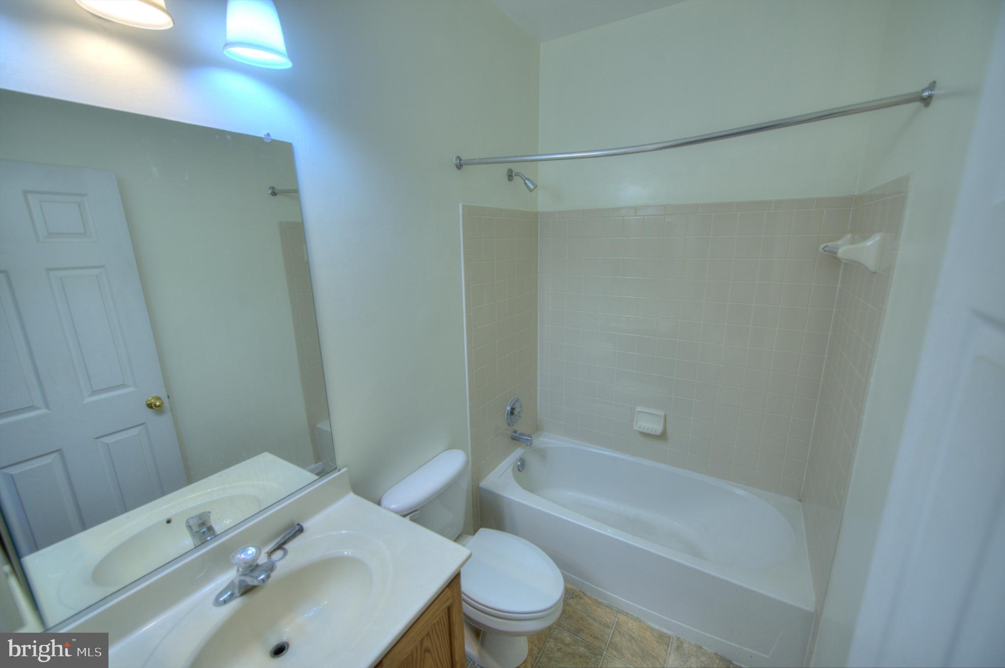 LITTLE ITALY - Residential Lease