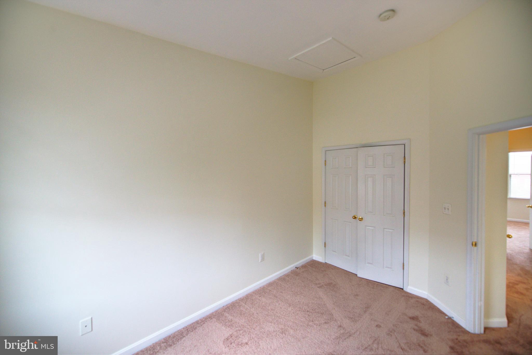 LITTLE ITALY - Residential Lease