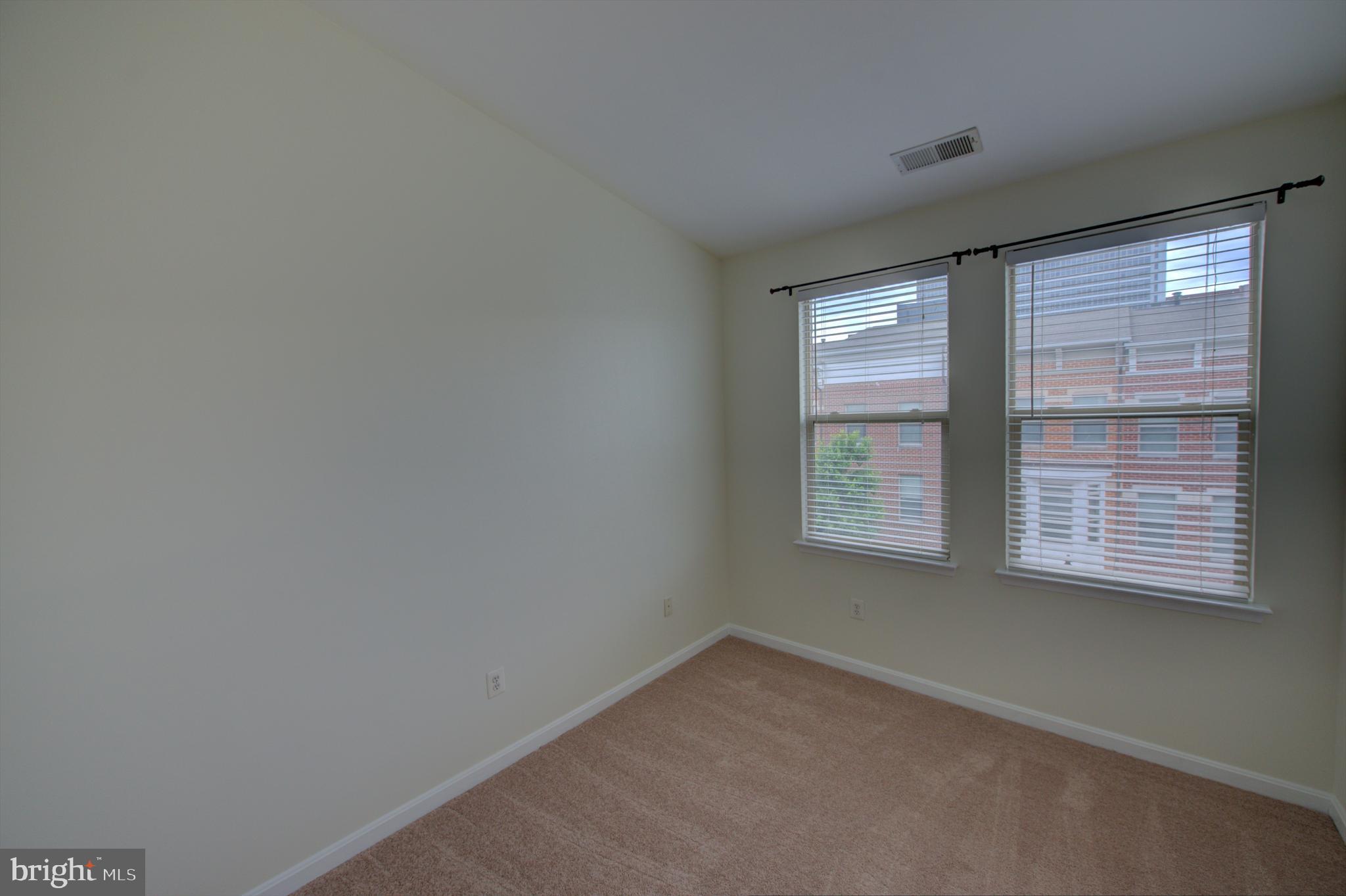 LITTLE ITALY - Residential Lease