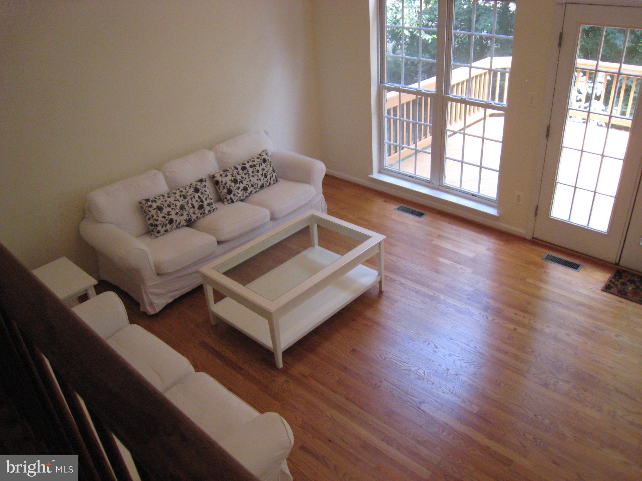 GOVERNORS GROVE - Residential Lease