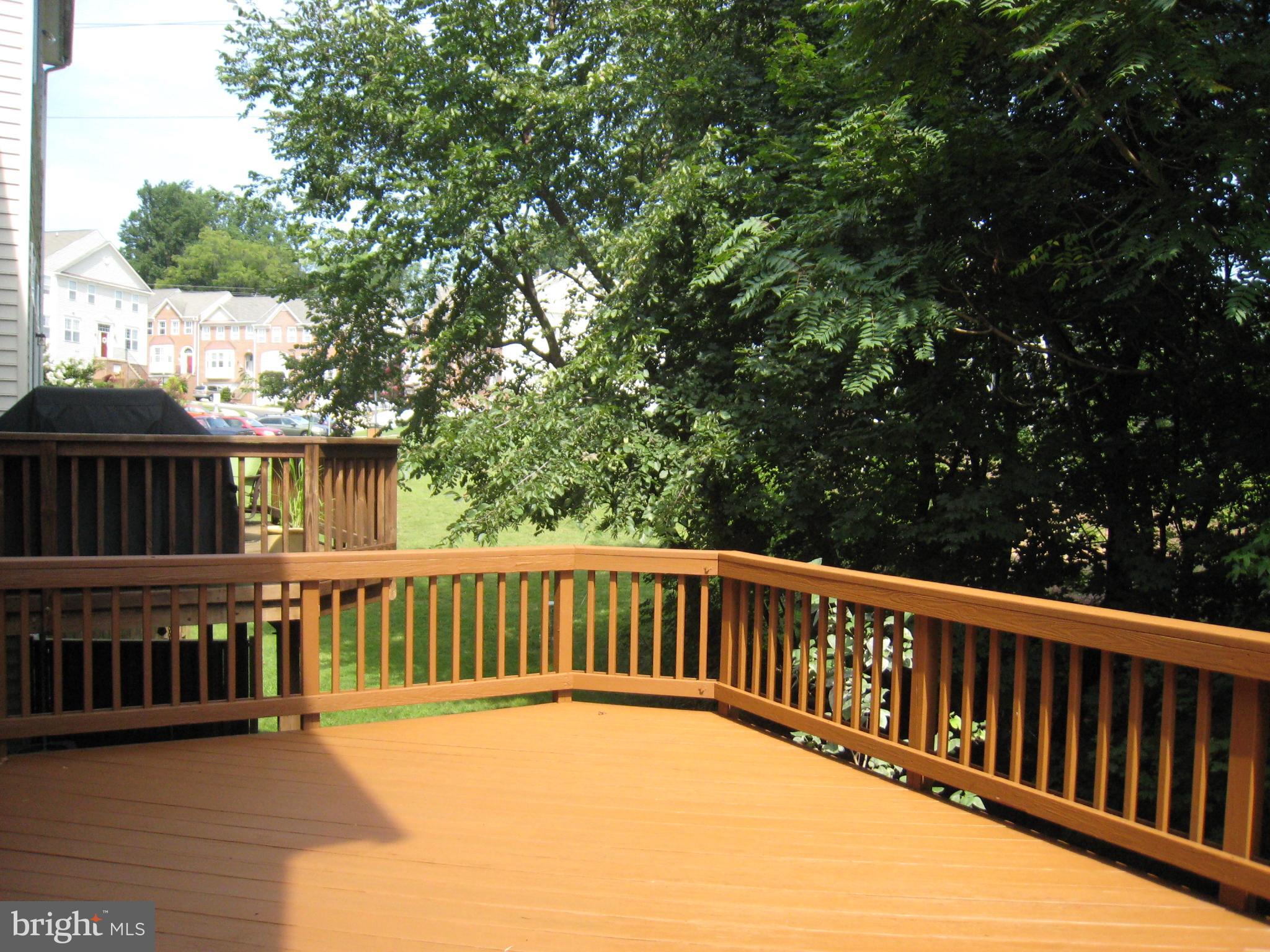 GOVERNORS GROVE - Residential Lease