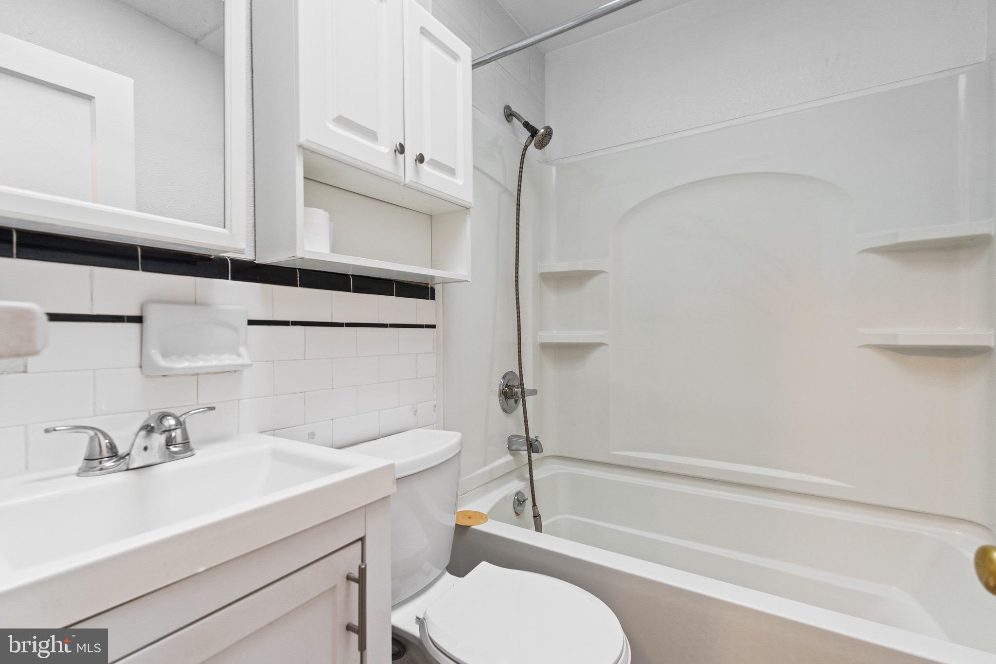 EDMONDSON VIILLAGE - Residential Lease