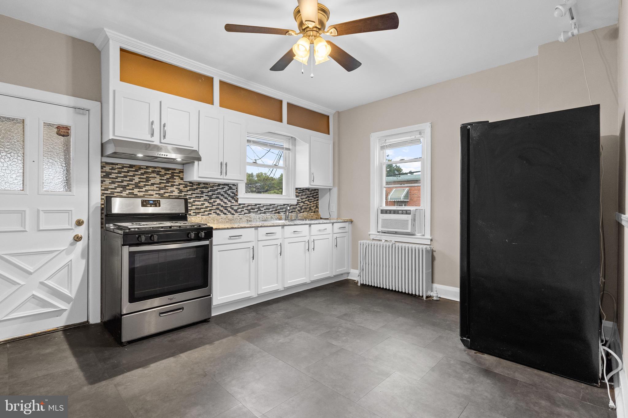 EDMONDSON VIILLAGE - Residential Lease