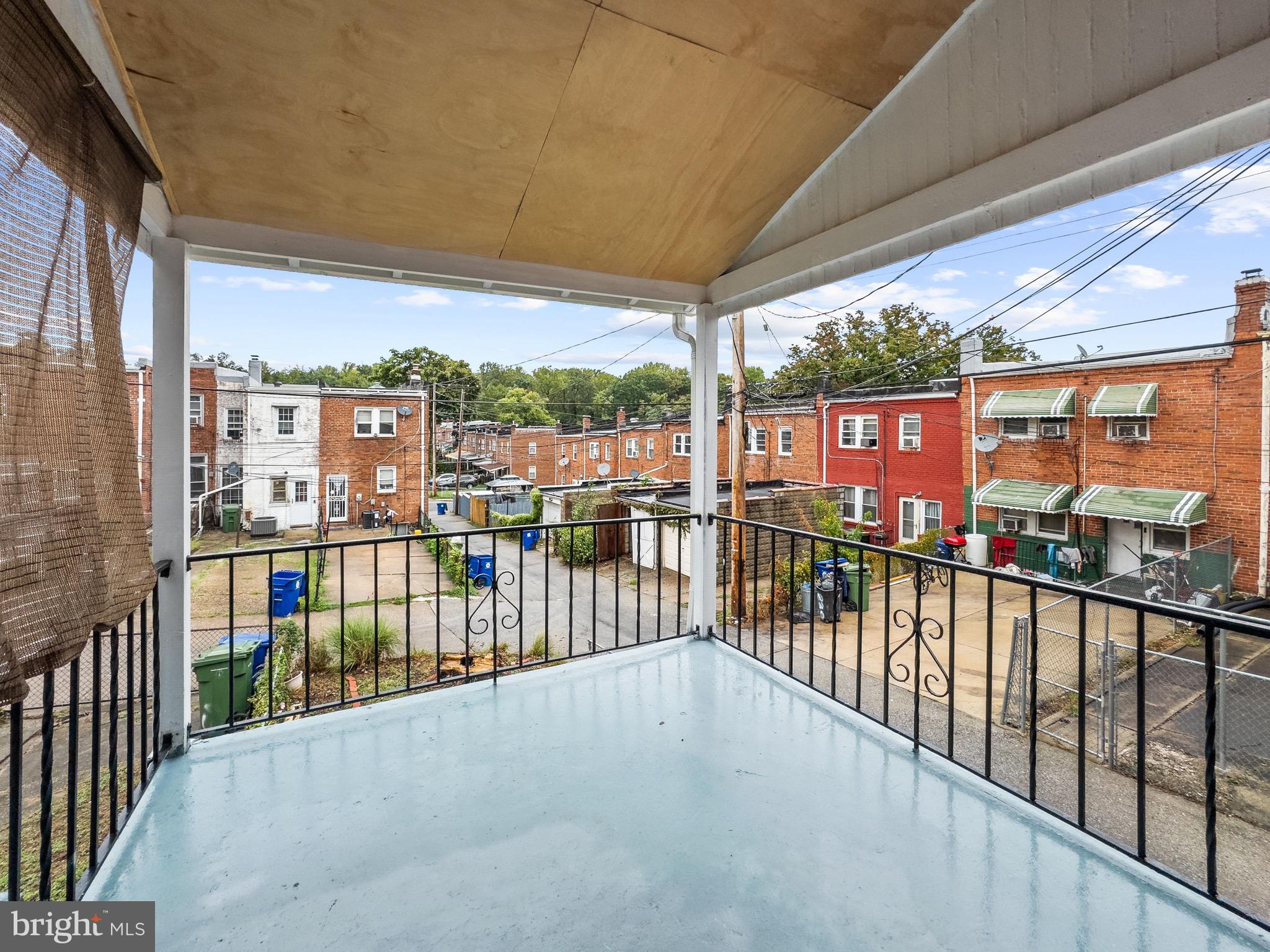 EDMONDSON VIILLAGE - Residential Lease