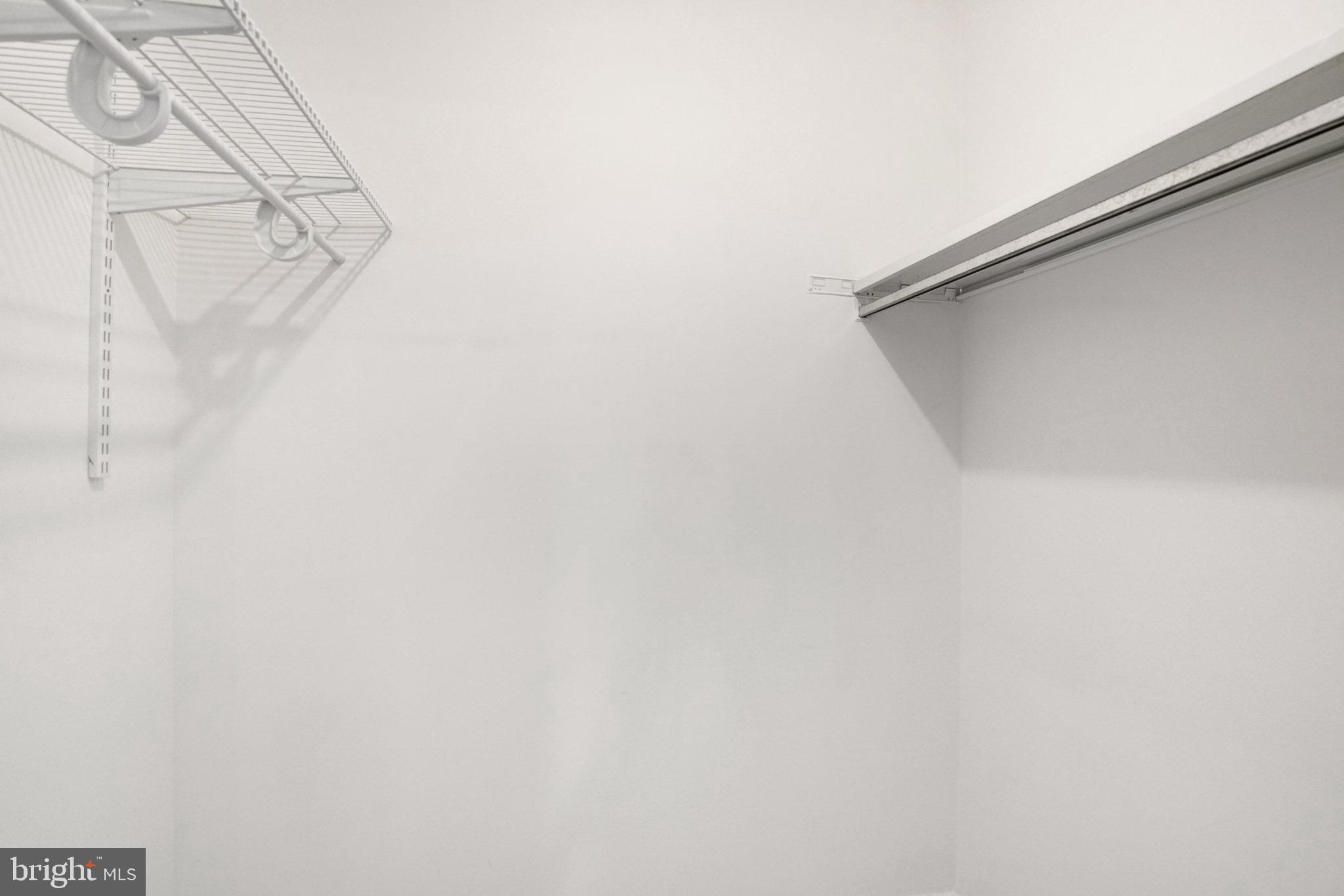 ROLLING VALLEY - Residential