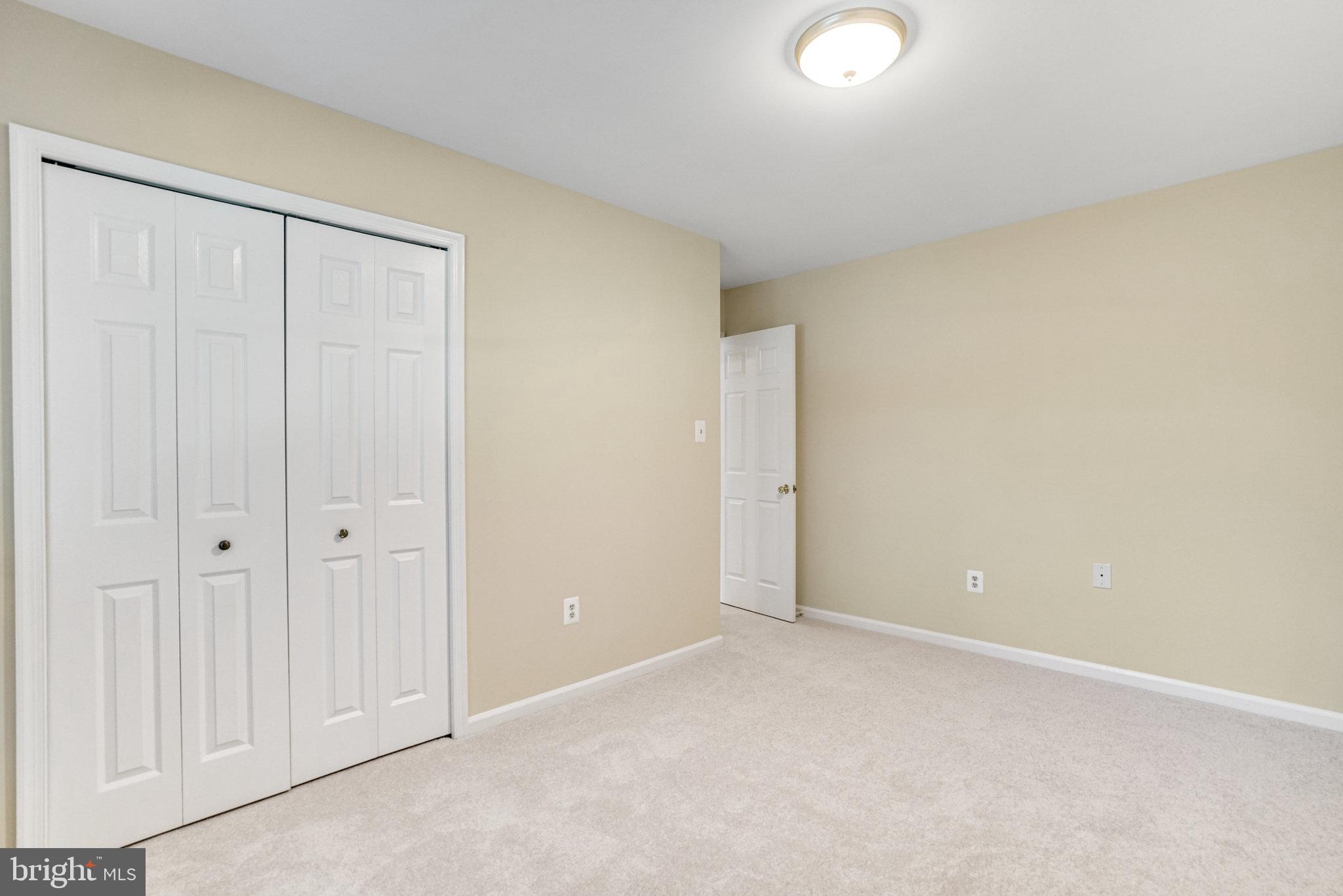 ROLLING VALLEY - Residential