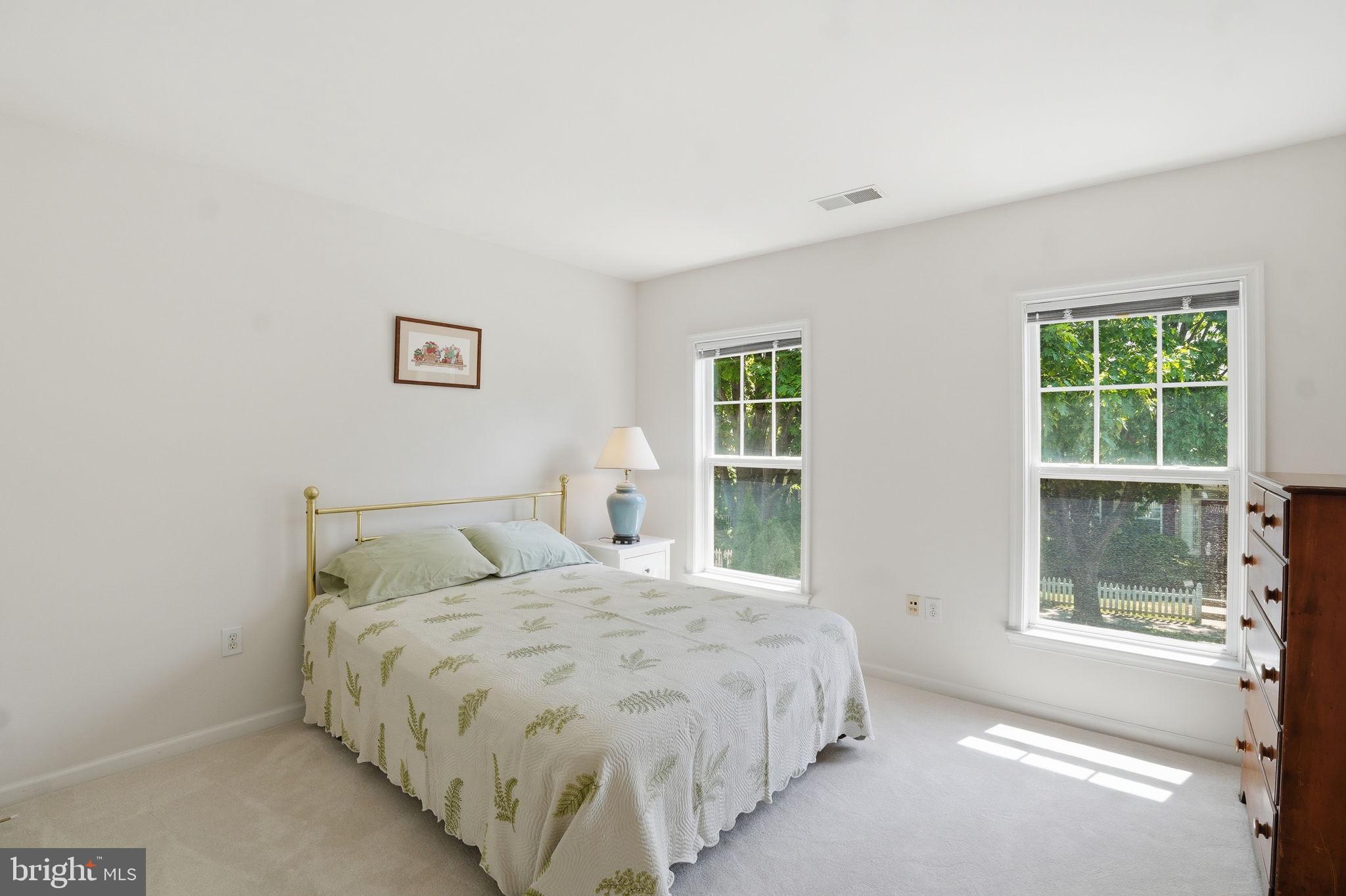 LAKELANDS - Residential