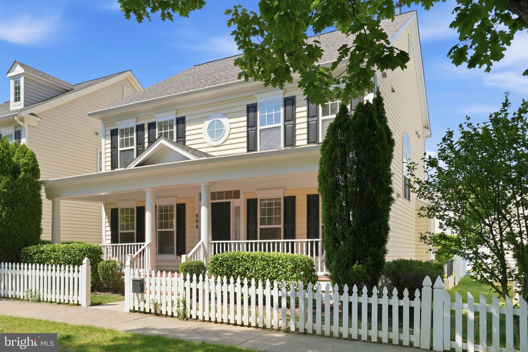 LAKELANDS - Residential