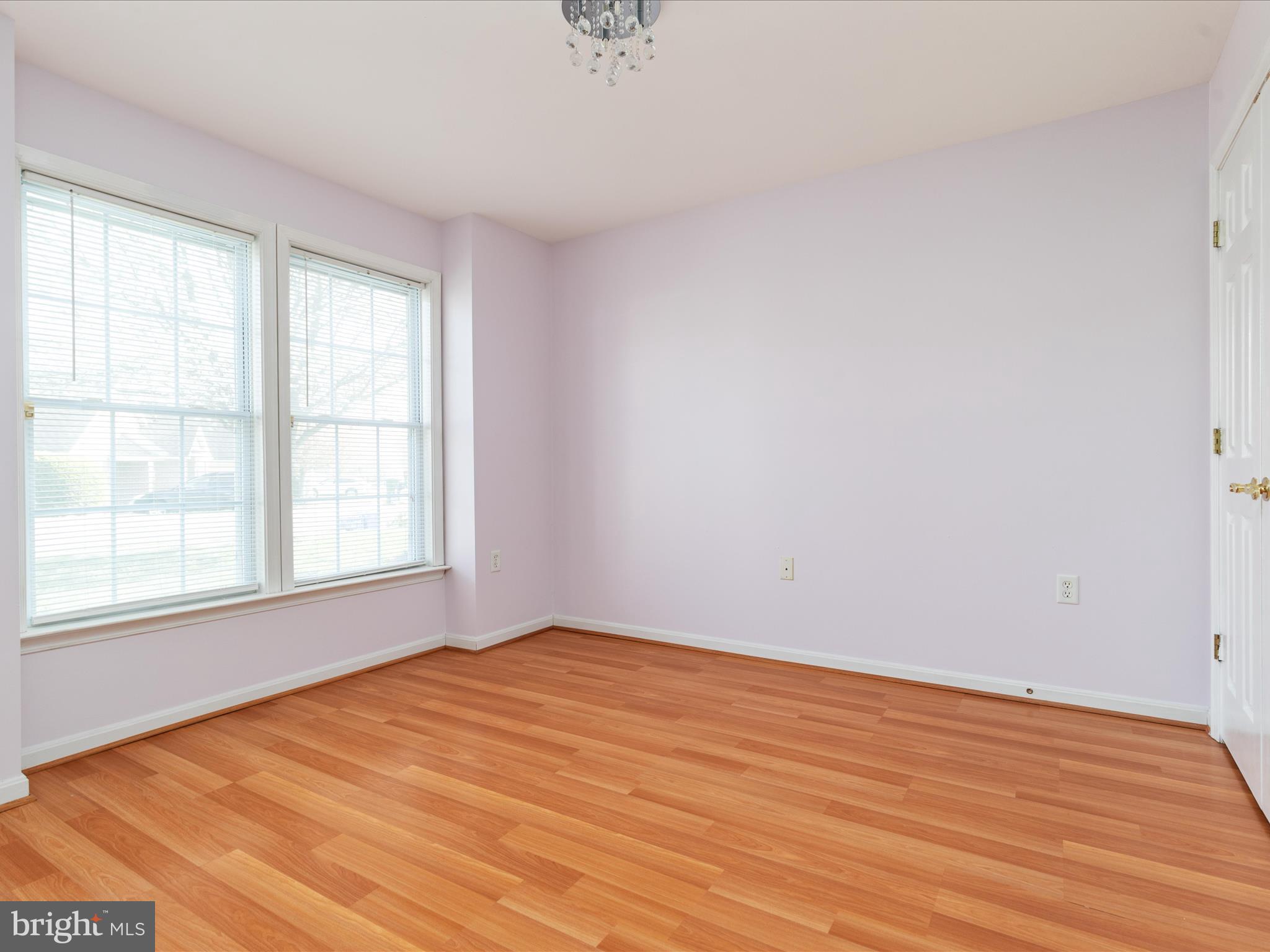 WILLOW LAWN COTTAGES - Residential