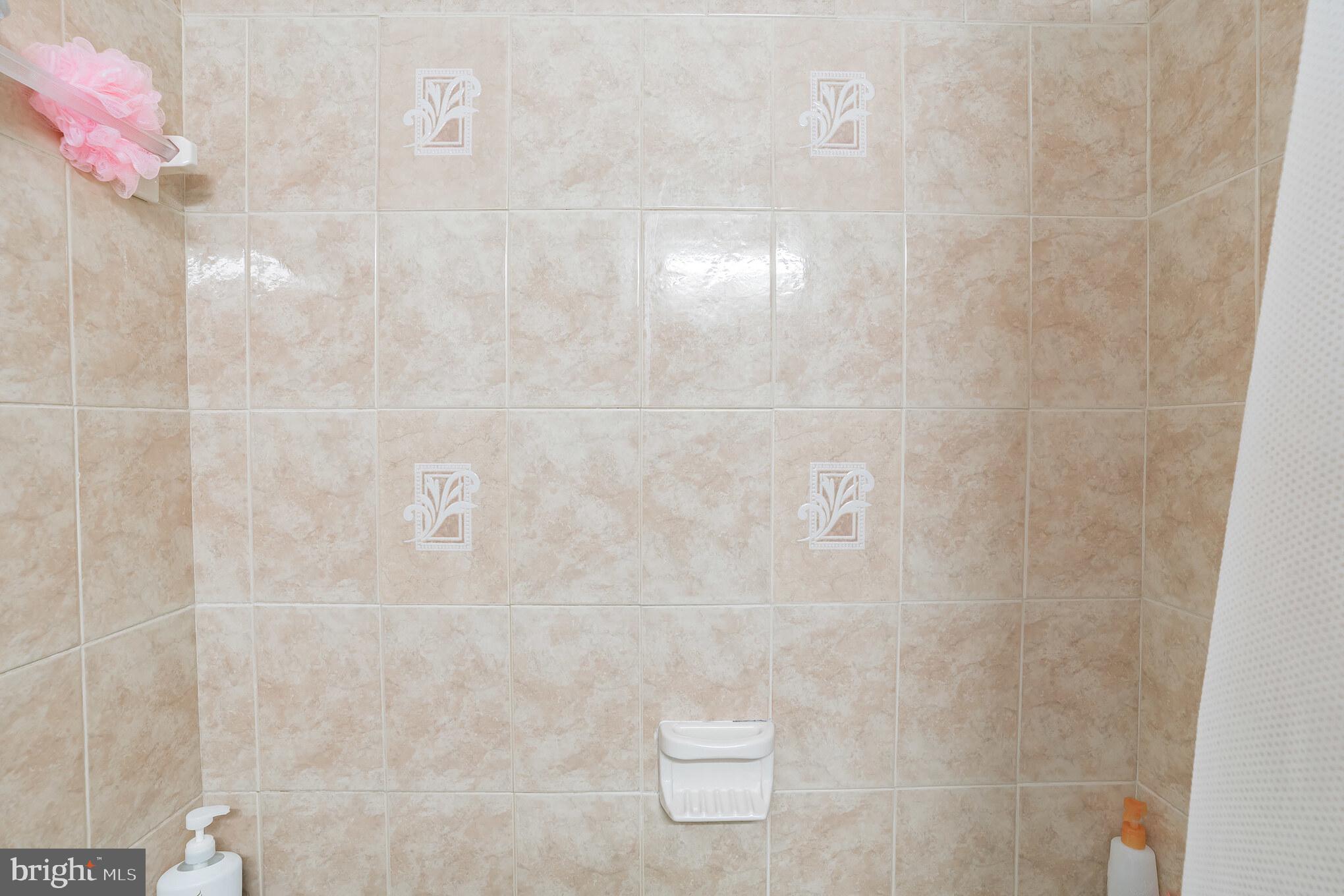 DUPONT VILLAGE - Residential