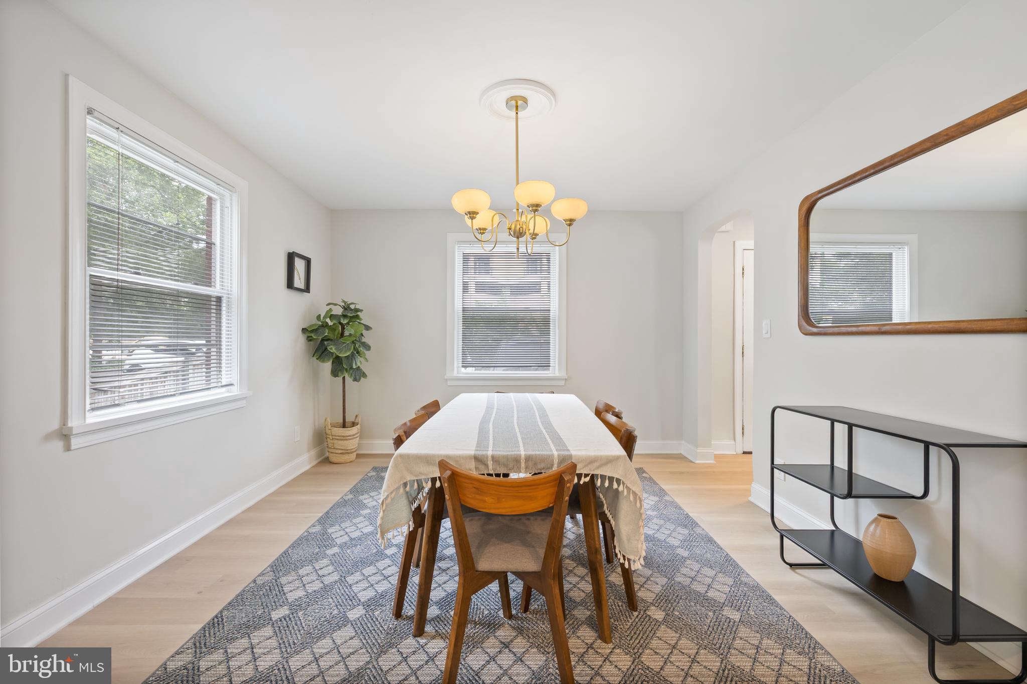 MEADOWBROOK VILLAGE - Residential Lease