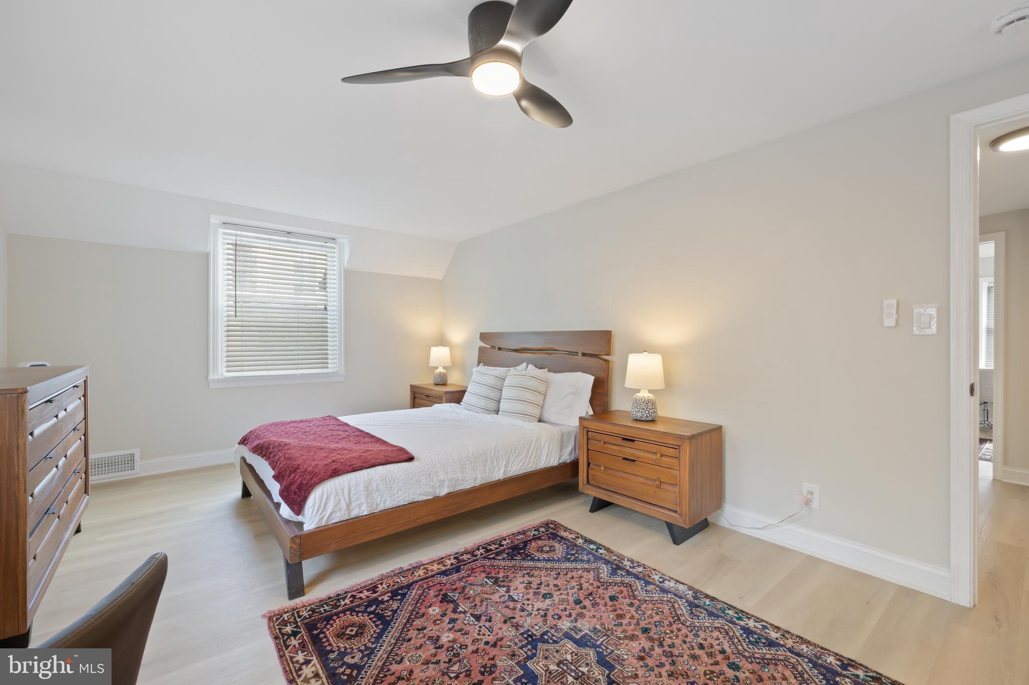 MEADOWBROOK VILLAGE - Residential Lease