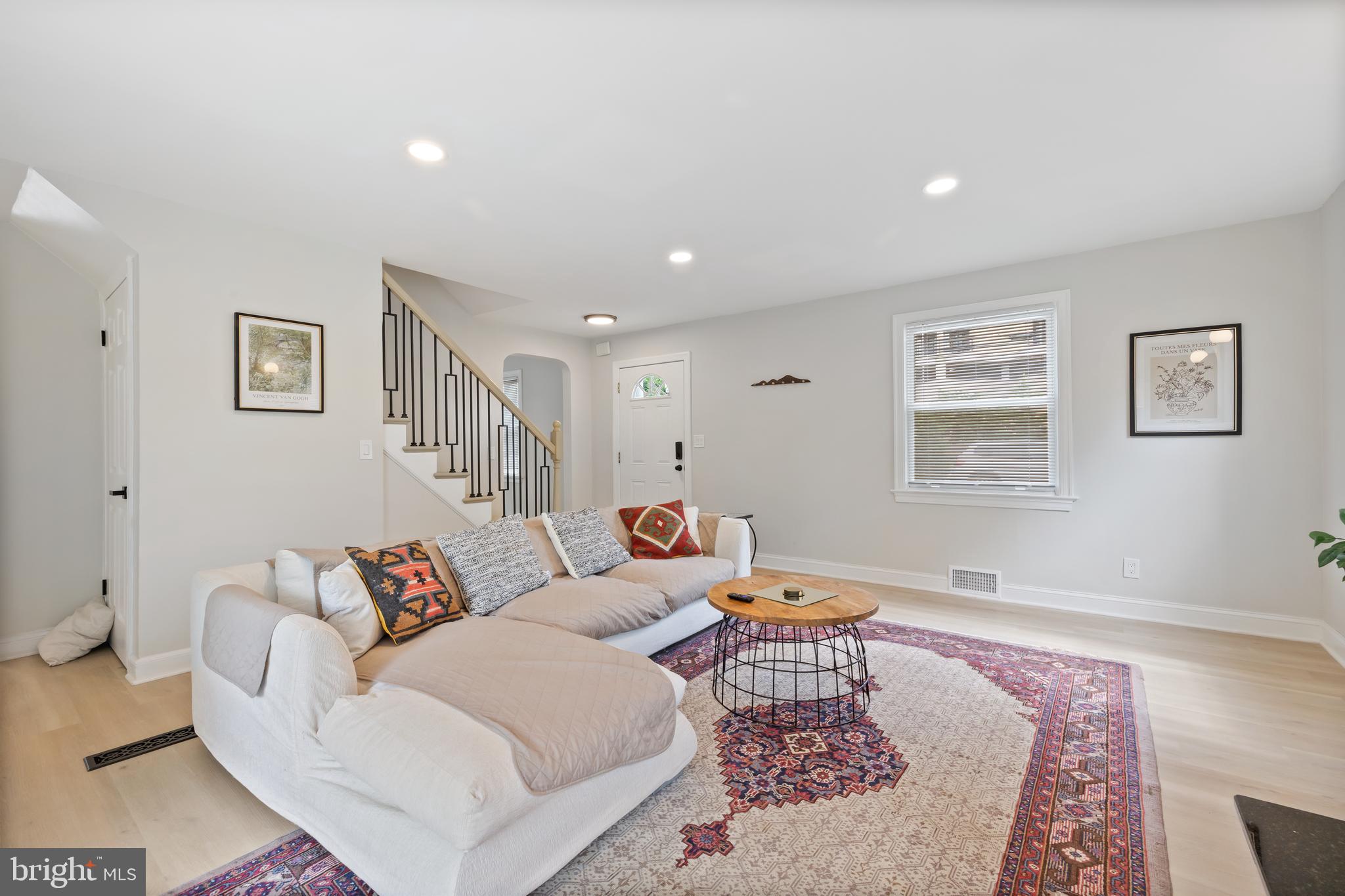 MEADOWBROOK VILLAGE - Residential Lease