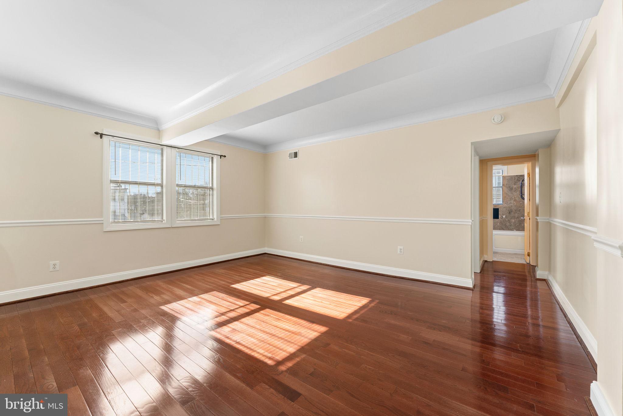 315 EVARTS STREET NE T6