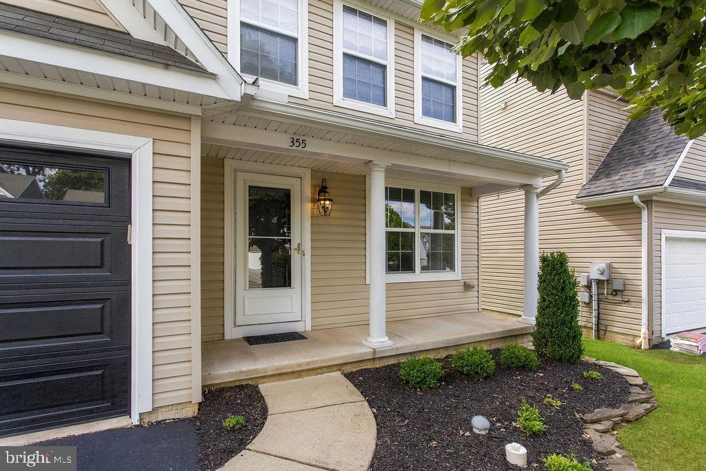 355 SUNBURY WAY