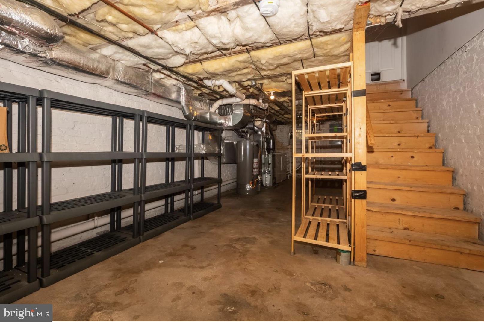 HAMPDEN HISTORIC DISTRICT - Residential Lease