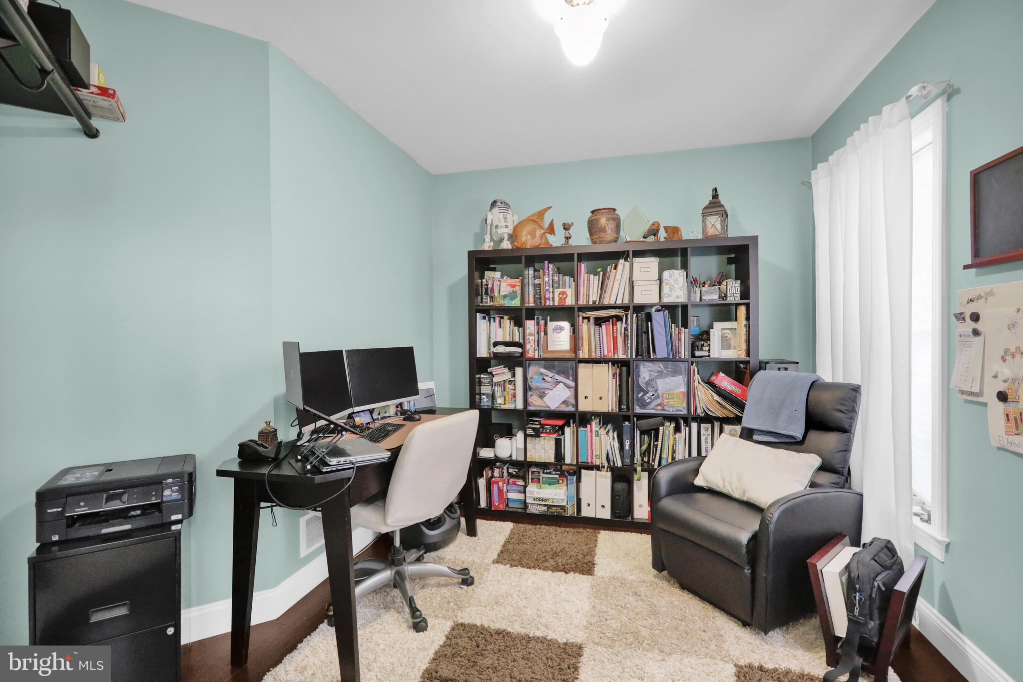 NORTHRIDGE - Residential